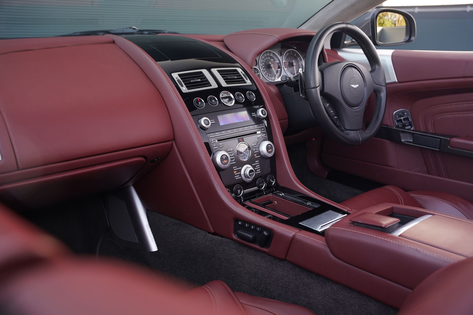 2011 Aston Martin DBS Volante