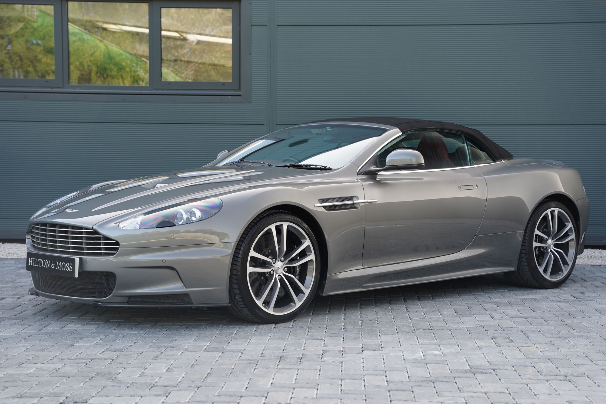 2011 Aston Martin DBS Volante