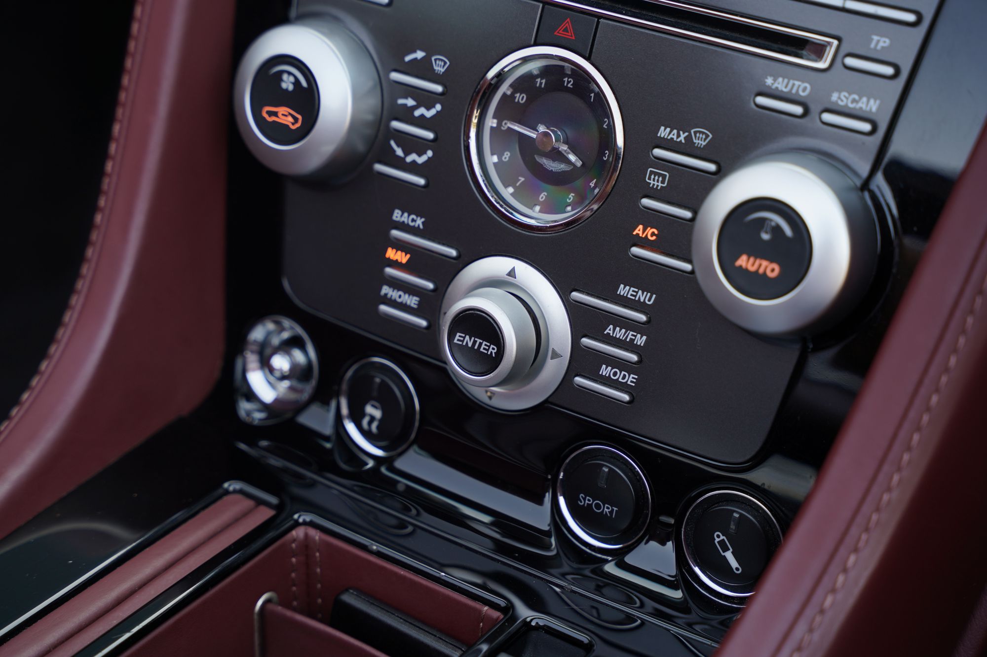 2011 Aston Martin DBS Volante
