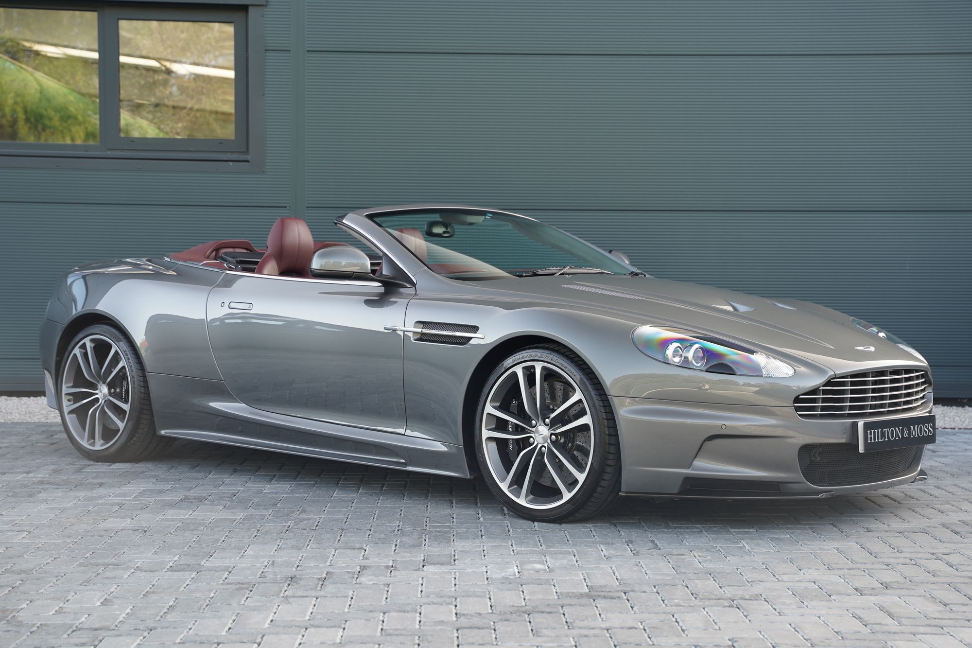 2011 Aston Martin DBS Volante