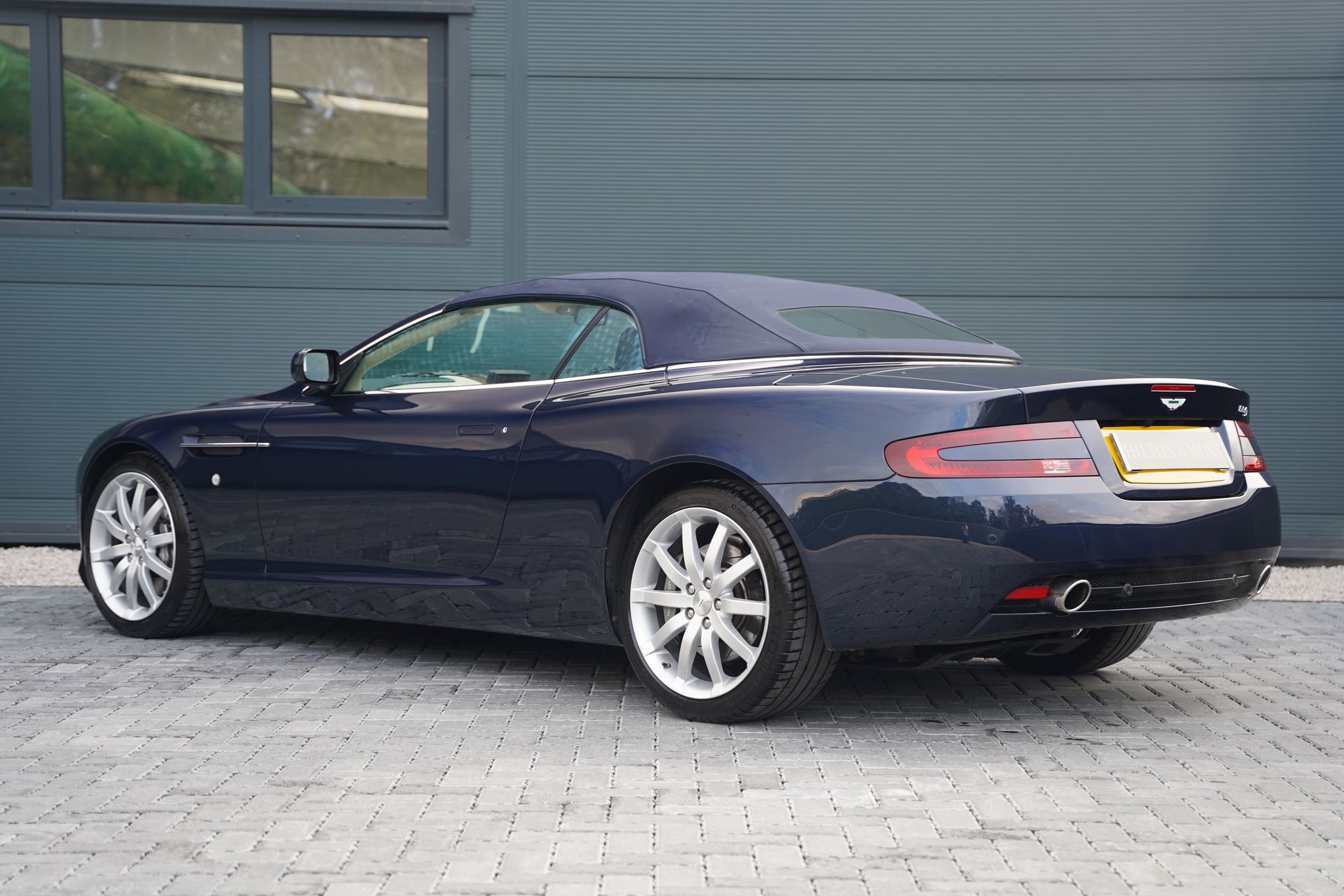 2006 Aston Martin DB9 Volante