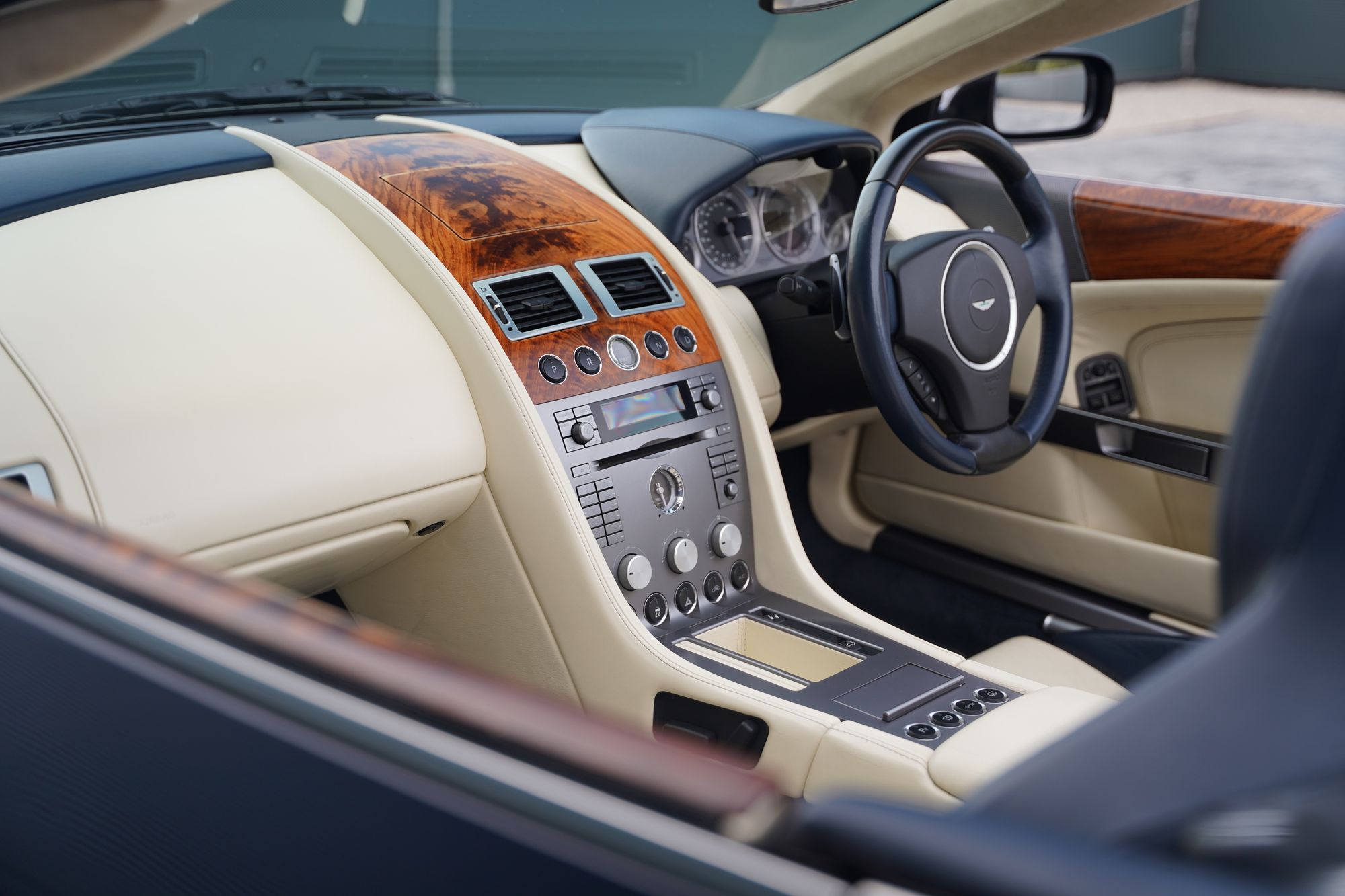 2006 Aston Martin DB9 Volante