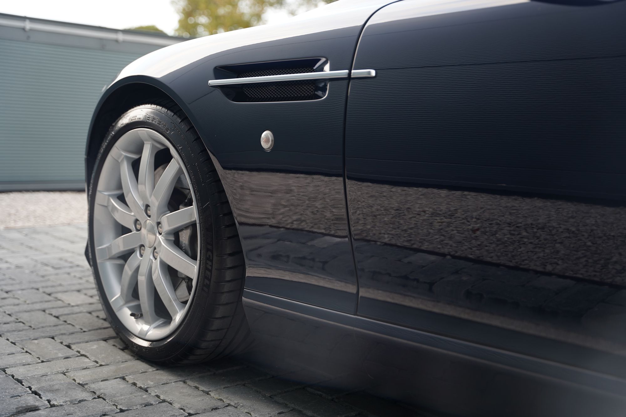 2006 Aston Martin DB9 Volante