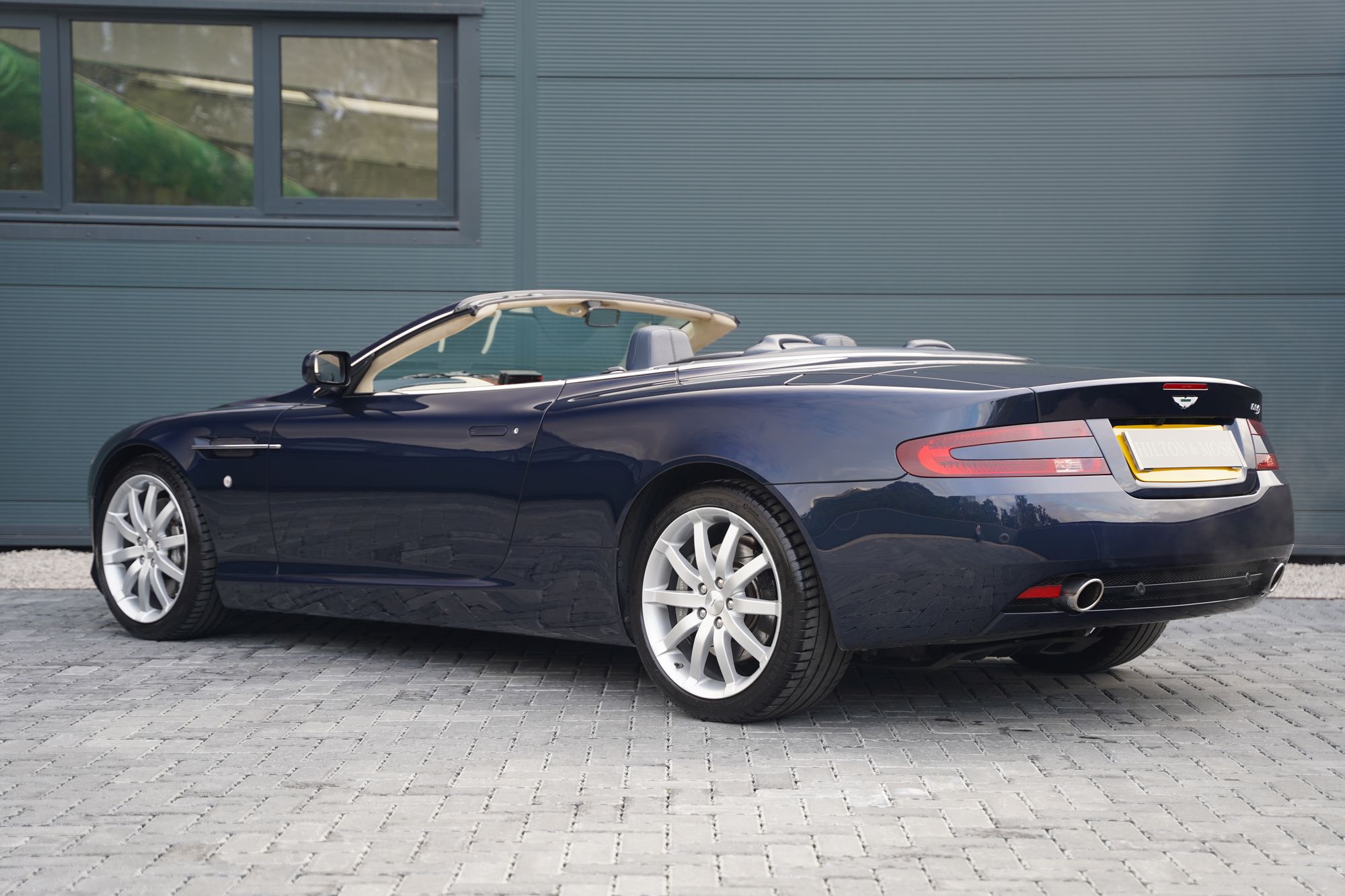 2006 Aston Martin DB9 Volante
