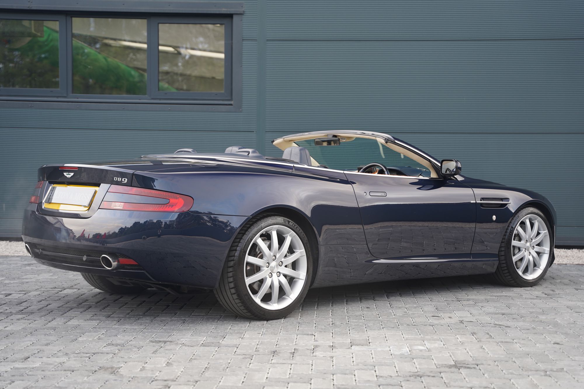 2006 Aston Martin DB9 Volante