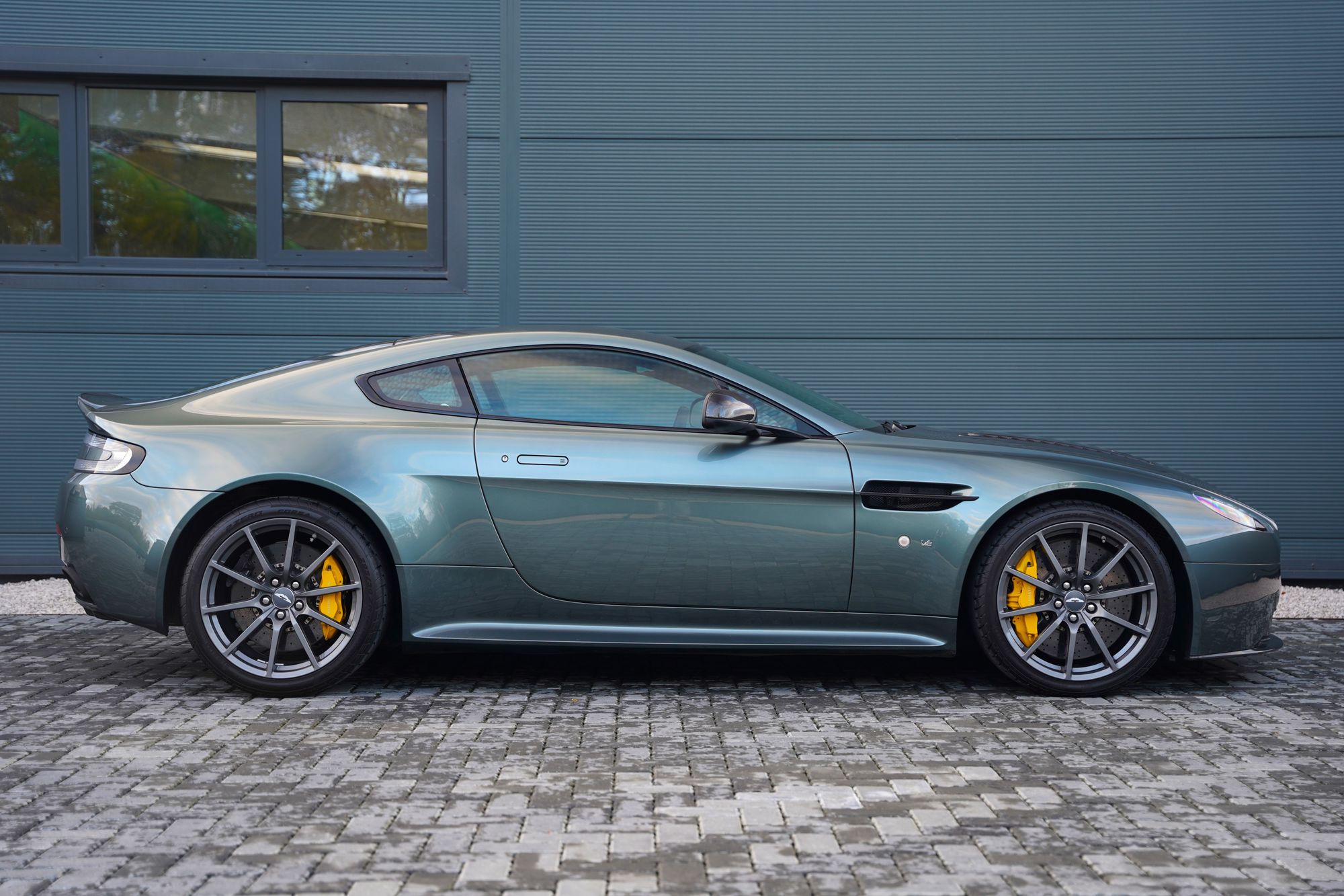 2017 Aston Martin V12 Vantage S - Manual with AMR Performance Pack