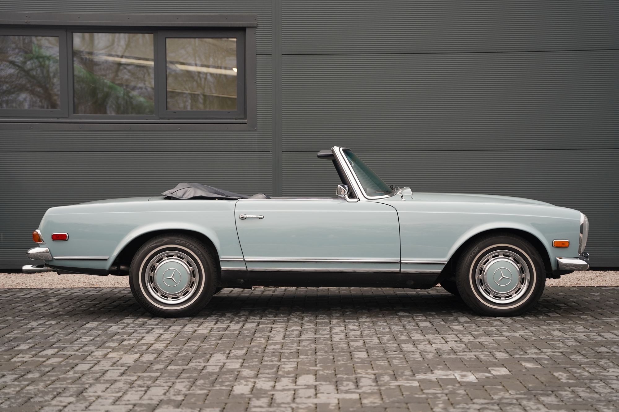 1968 Mercedes-Benz W113 280SL Pagoda 'California'