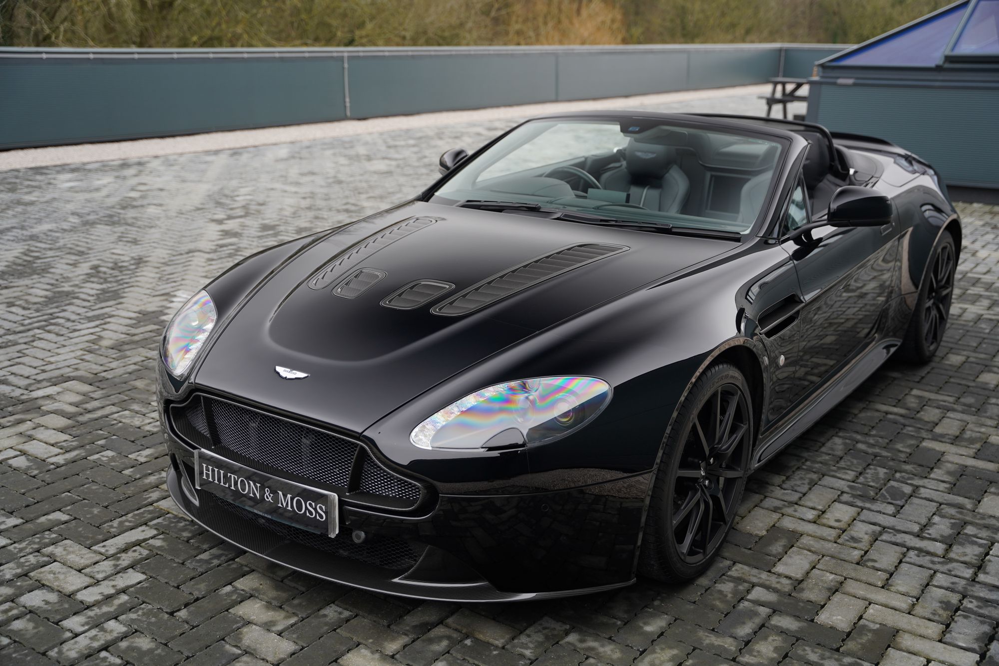 2015 Aston Martin V12 Vantage S Roadster