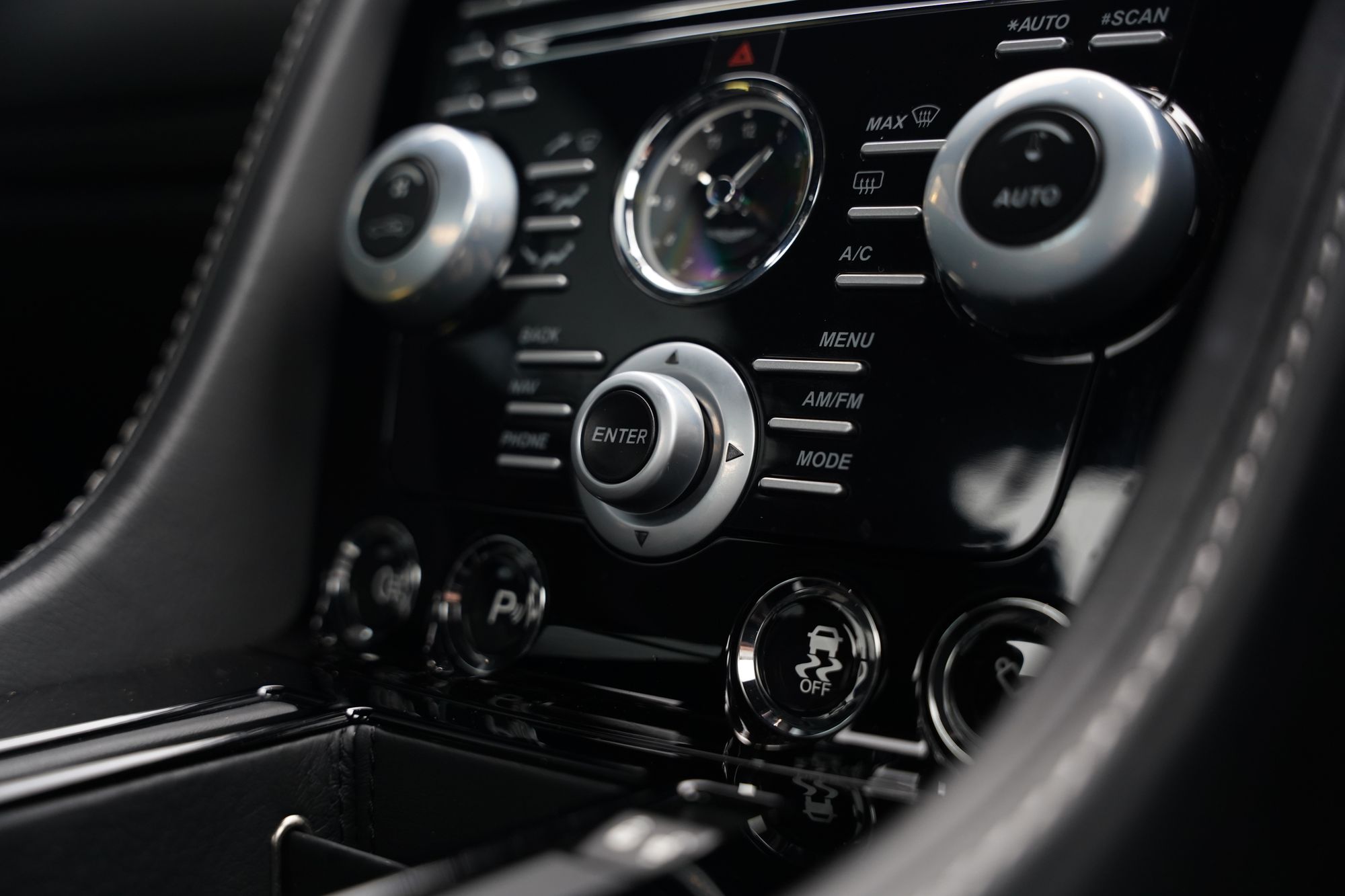 2014 Aston Martin V12 Vantage S