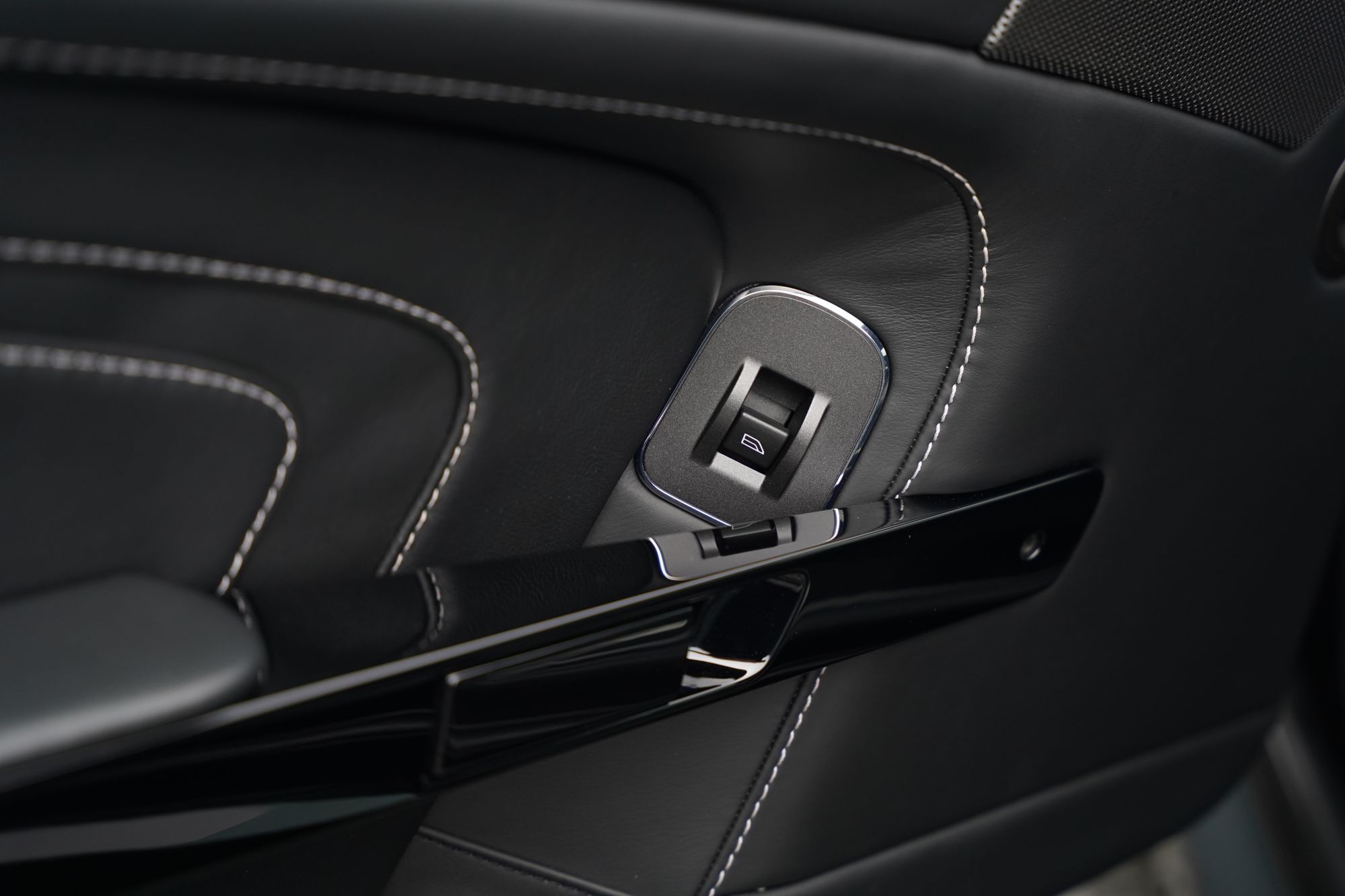 2014 Aston Martin V12 Vantage S
