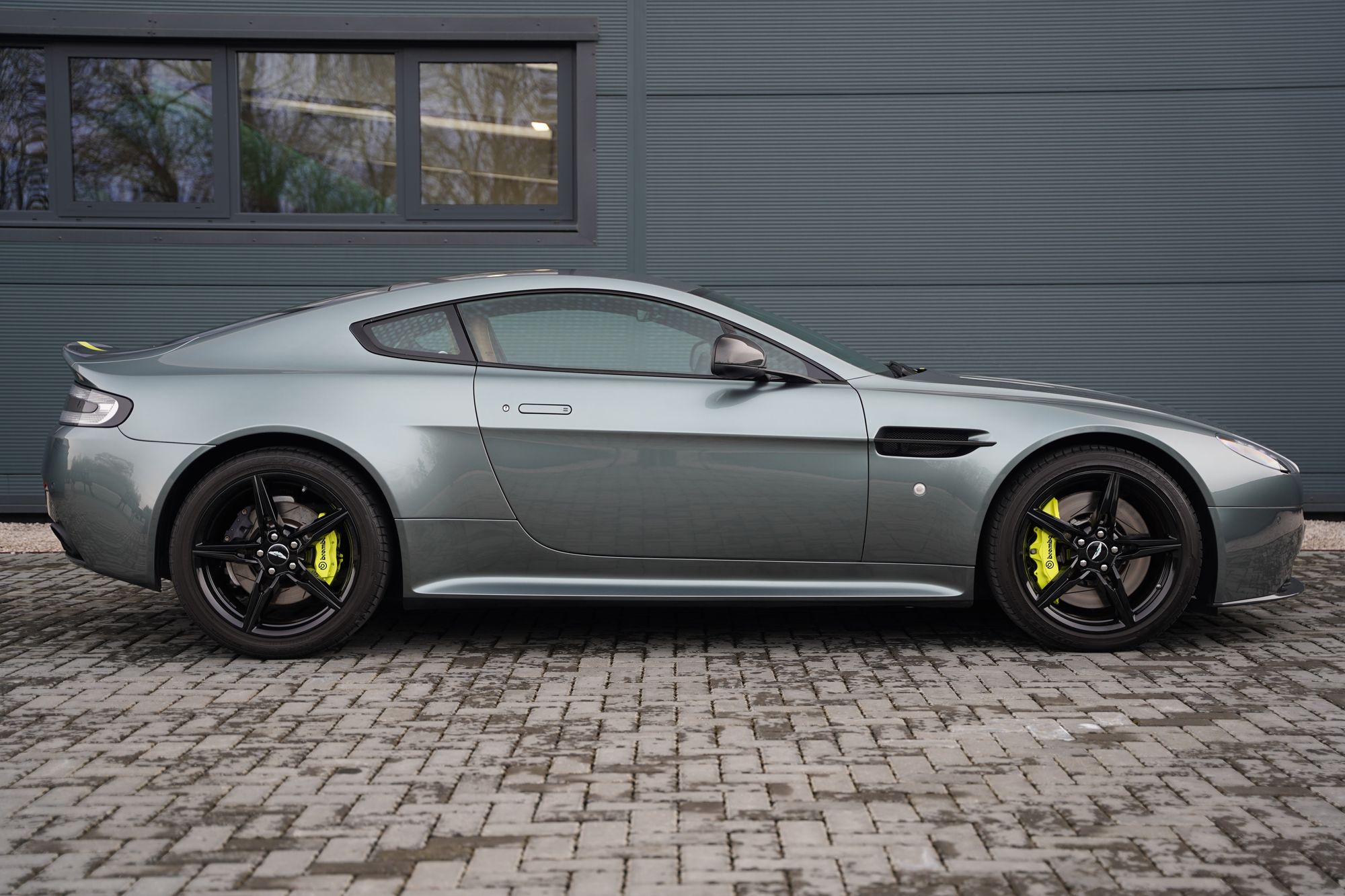 2018 Aston Martin V8 Vantage AMR