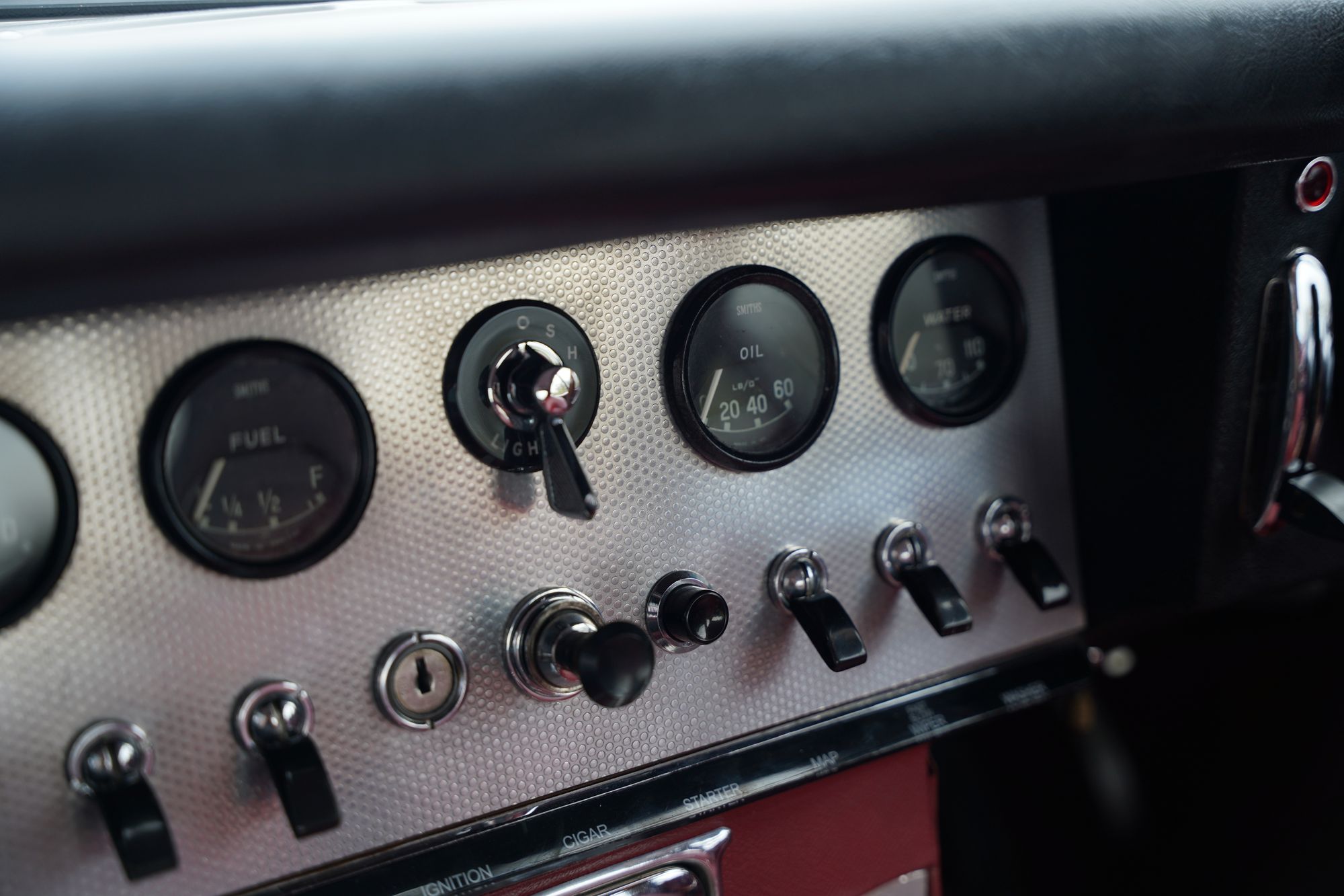 1963 Jaguar E-Type Series 1 3.8 FHC