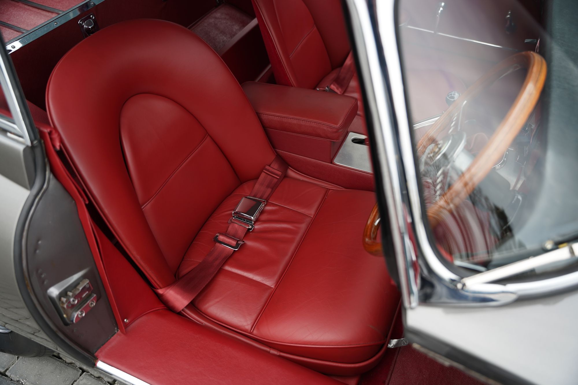 1963 Jaguar E-Type Series 1 3.8 FHC