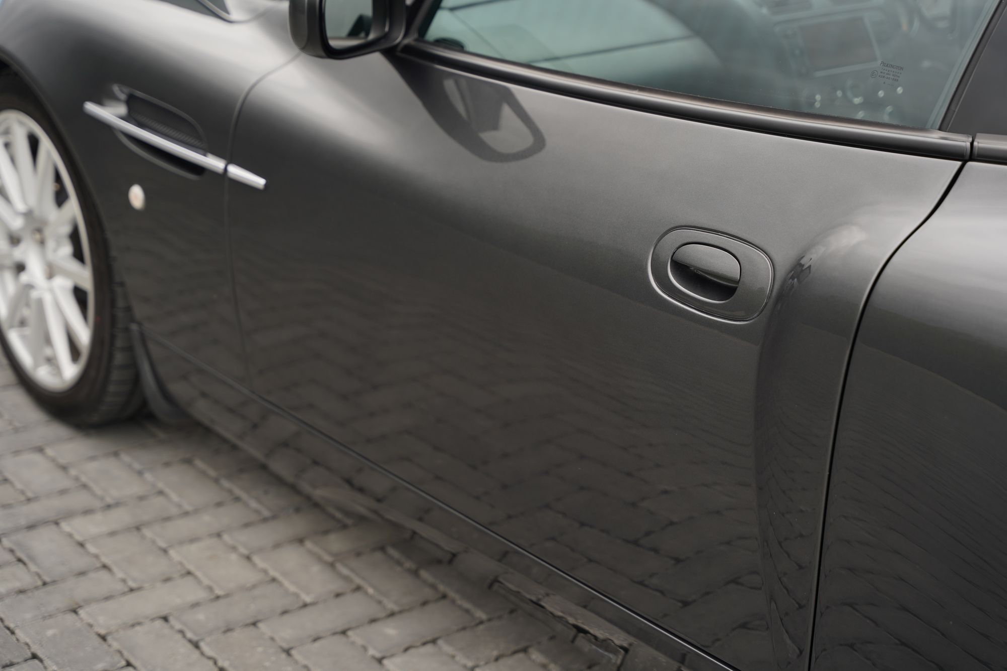2007 Aston Martin Vanquish S 'Late Dash'