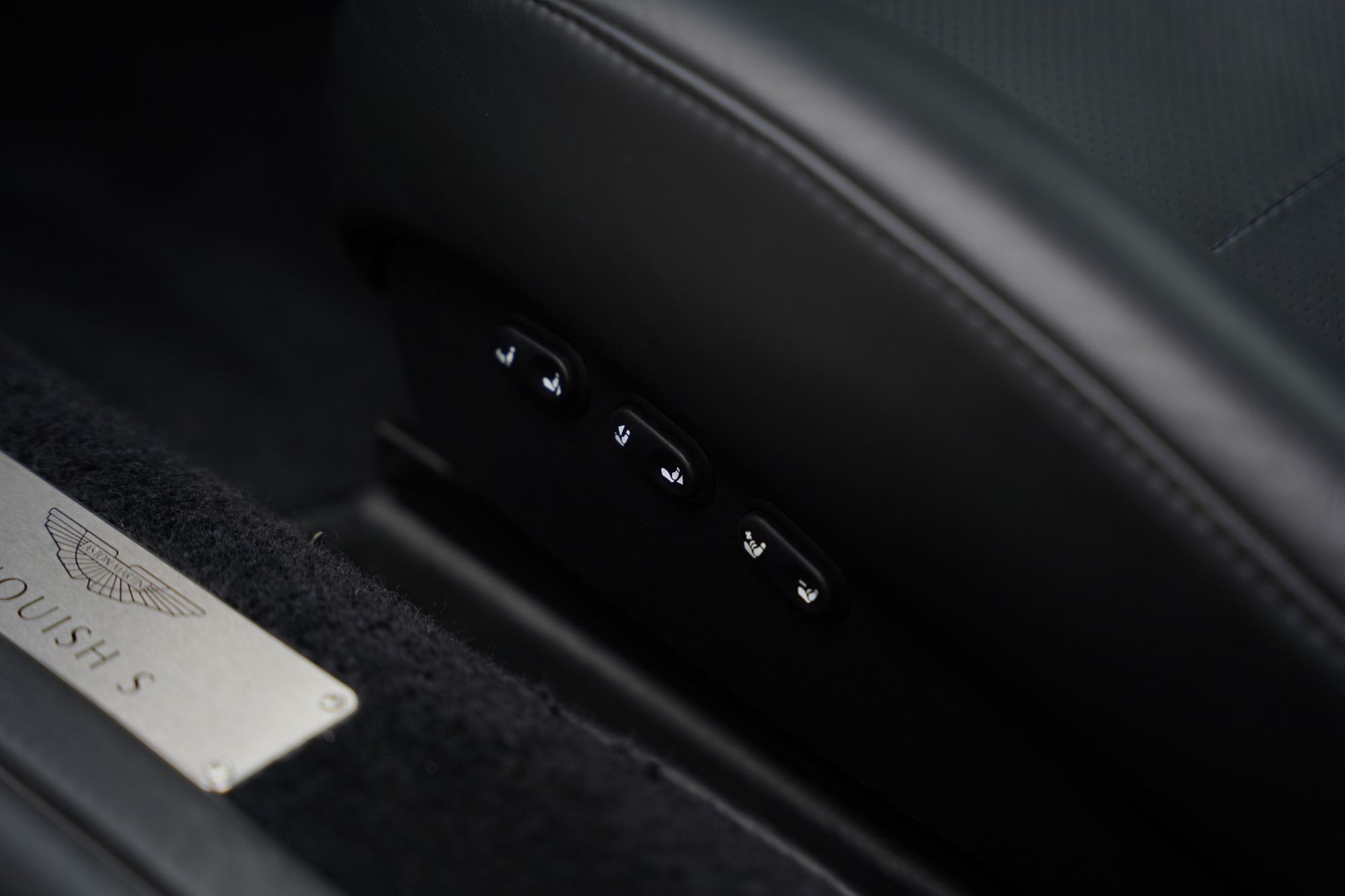 2007 Aston Martin Vanquish S 'Late Dash'