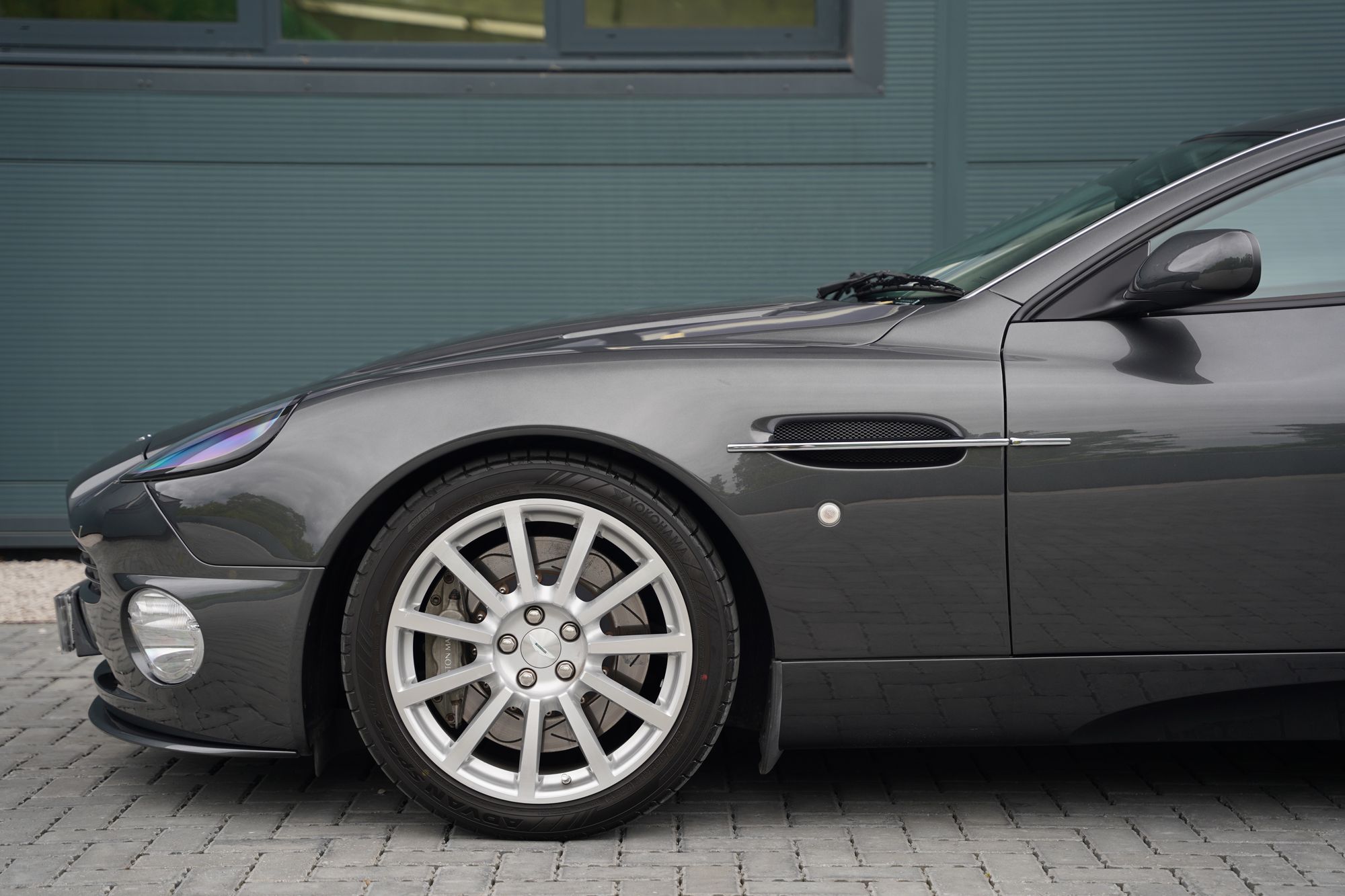2007 Aston Martin Vanquish S 'Late Dash'