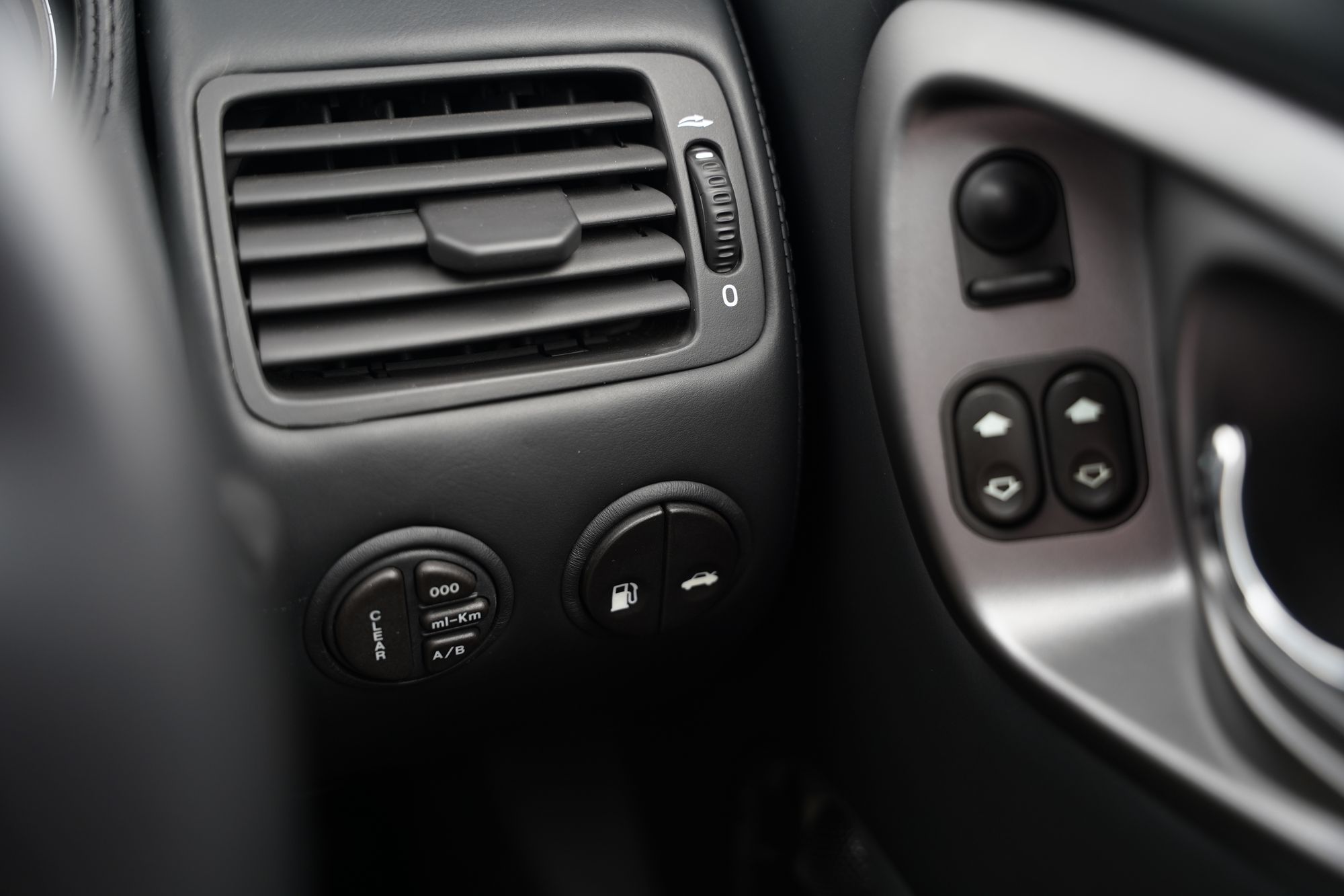 2007 Aston Martin Vanquish S 'Late Dash'