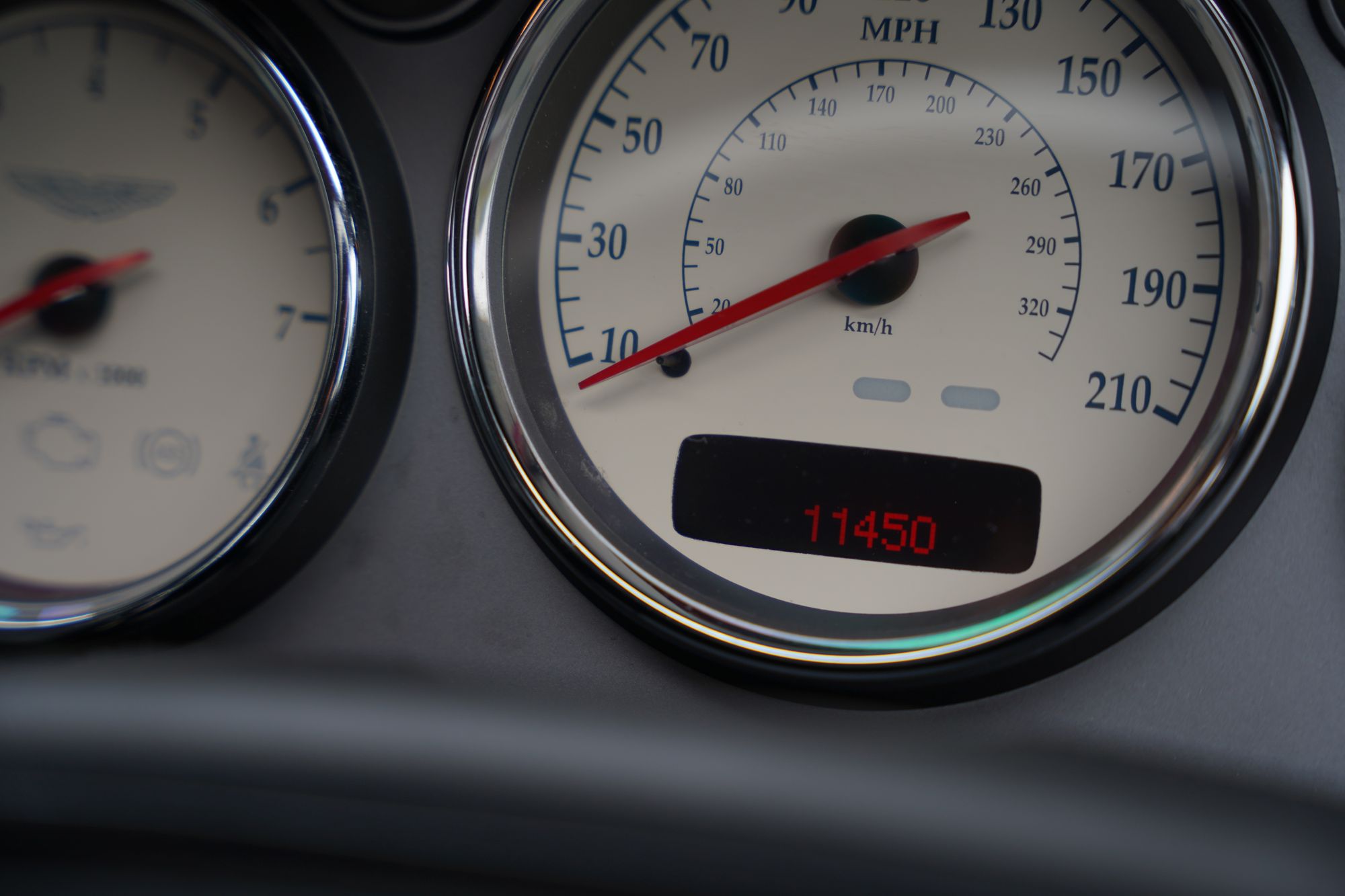 2007 Aston Martin Vanquish S 'Late Dash'