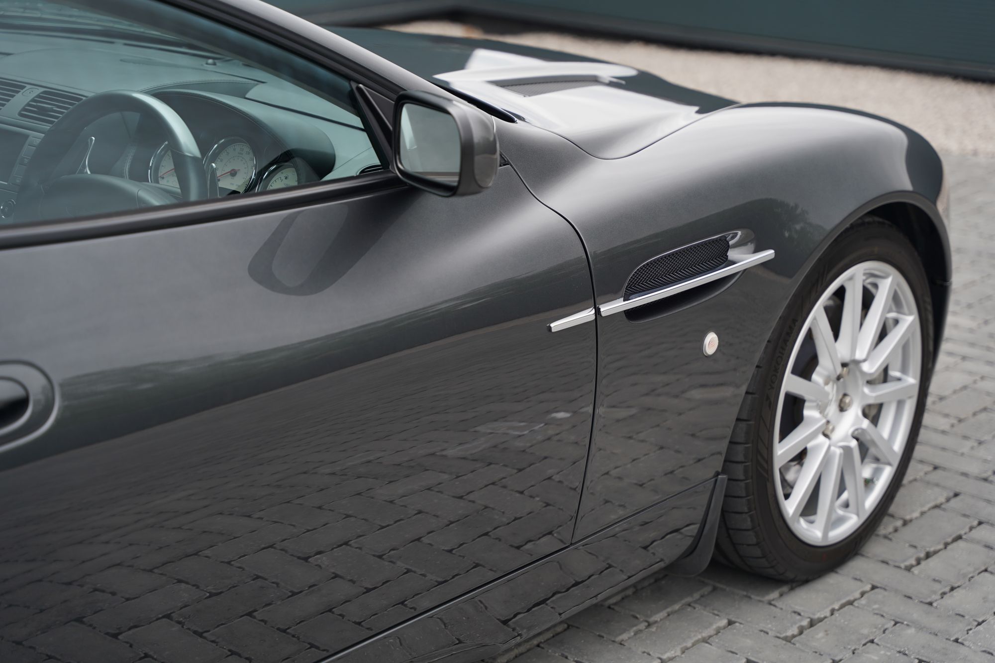 2007 Aston Martin Vanquish S 'Late Dash'
