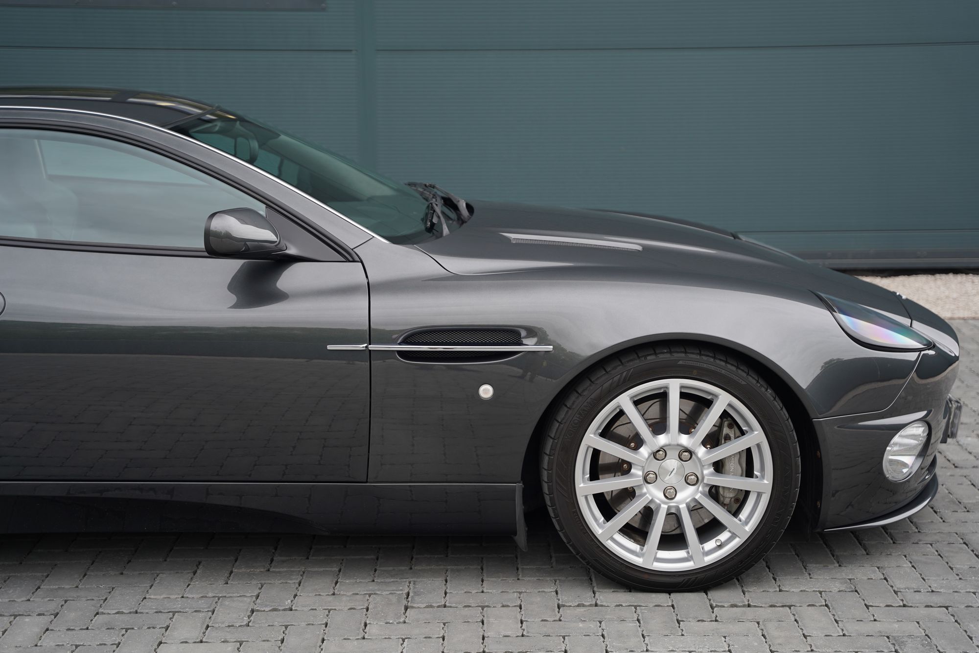 2007 Aston Martin Vanquish S 'Late Dash'