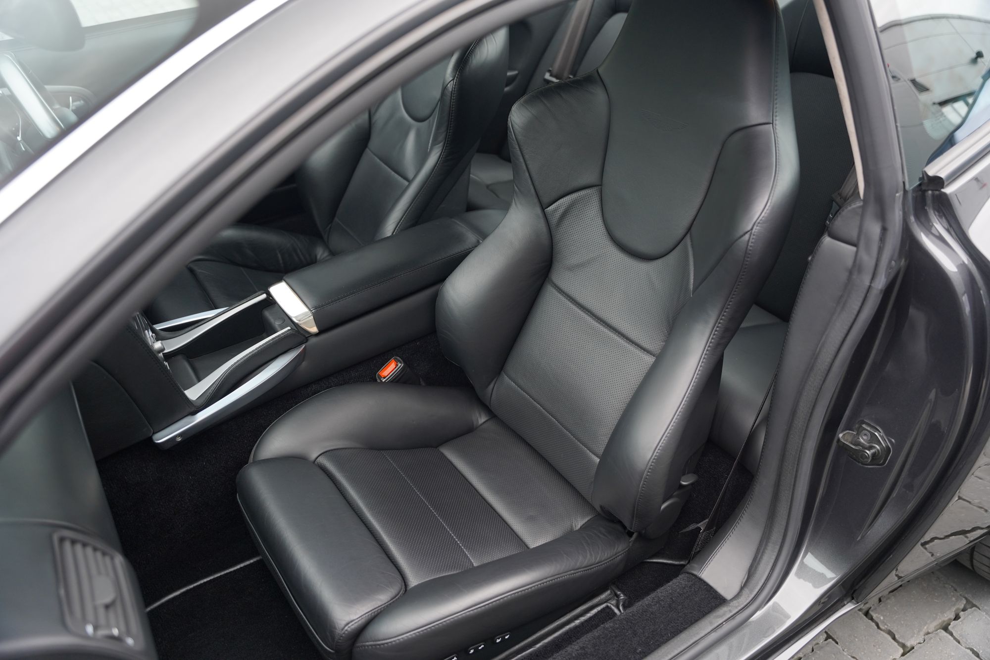 2007 Aston Martin Vanquish S 'Late Dash'