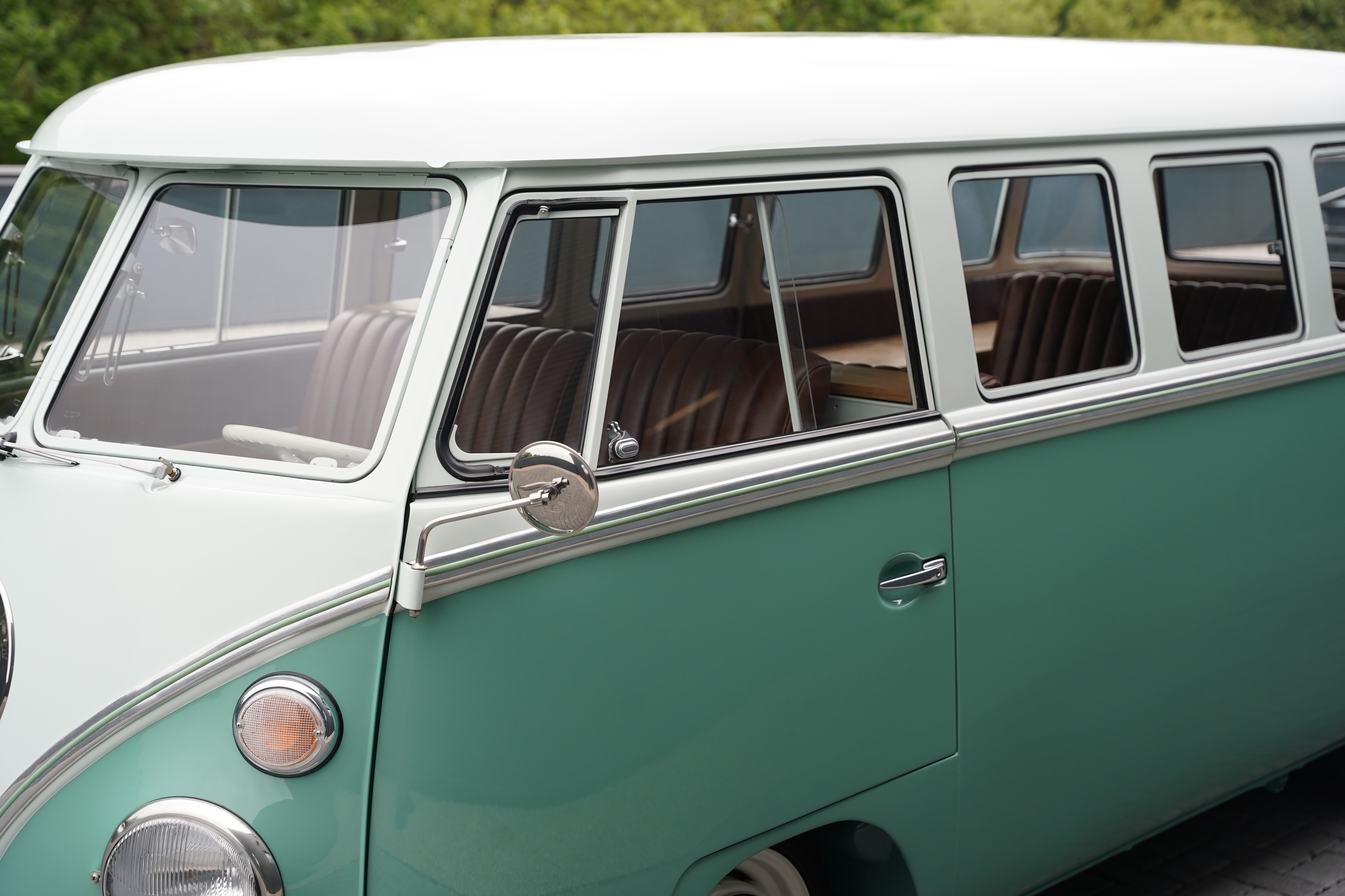 1962 Volkswagen Type 2 T1 15-Window Splitscreen Deluxe Previously