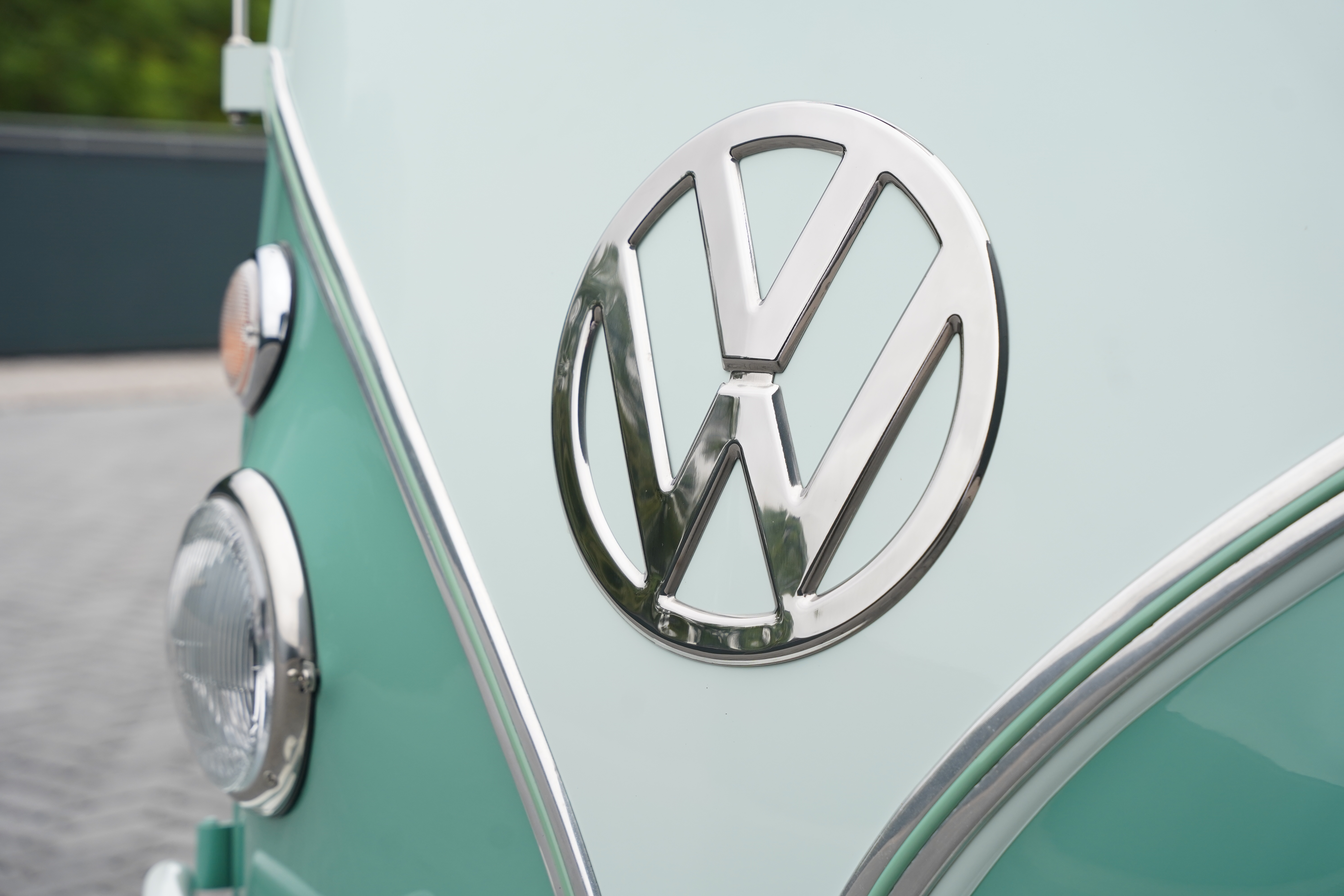 1962 Volkswagen Type 2 T1 15-Window Splitscreen Deluxe Previously