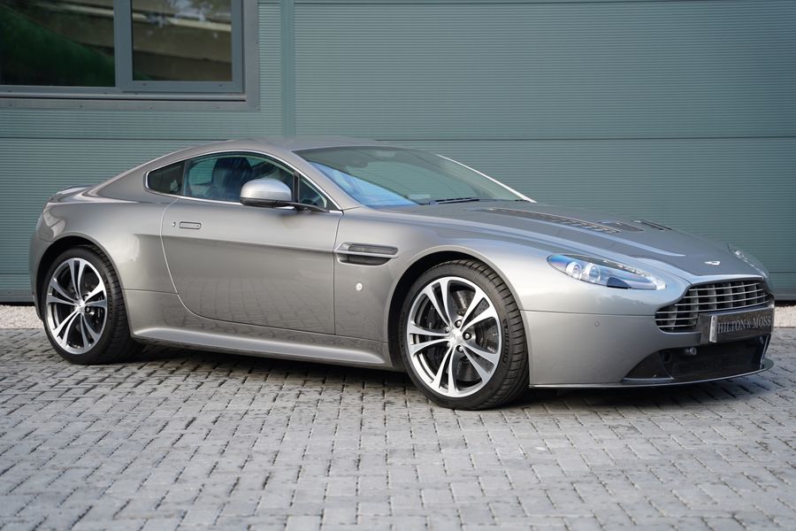 2012 Aston Martin V12 Vantage Manual