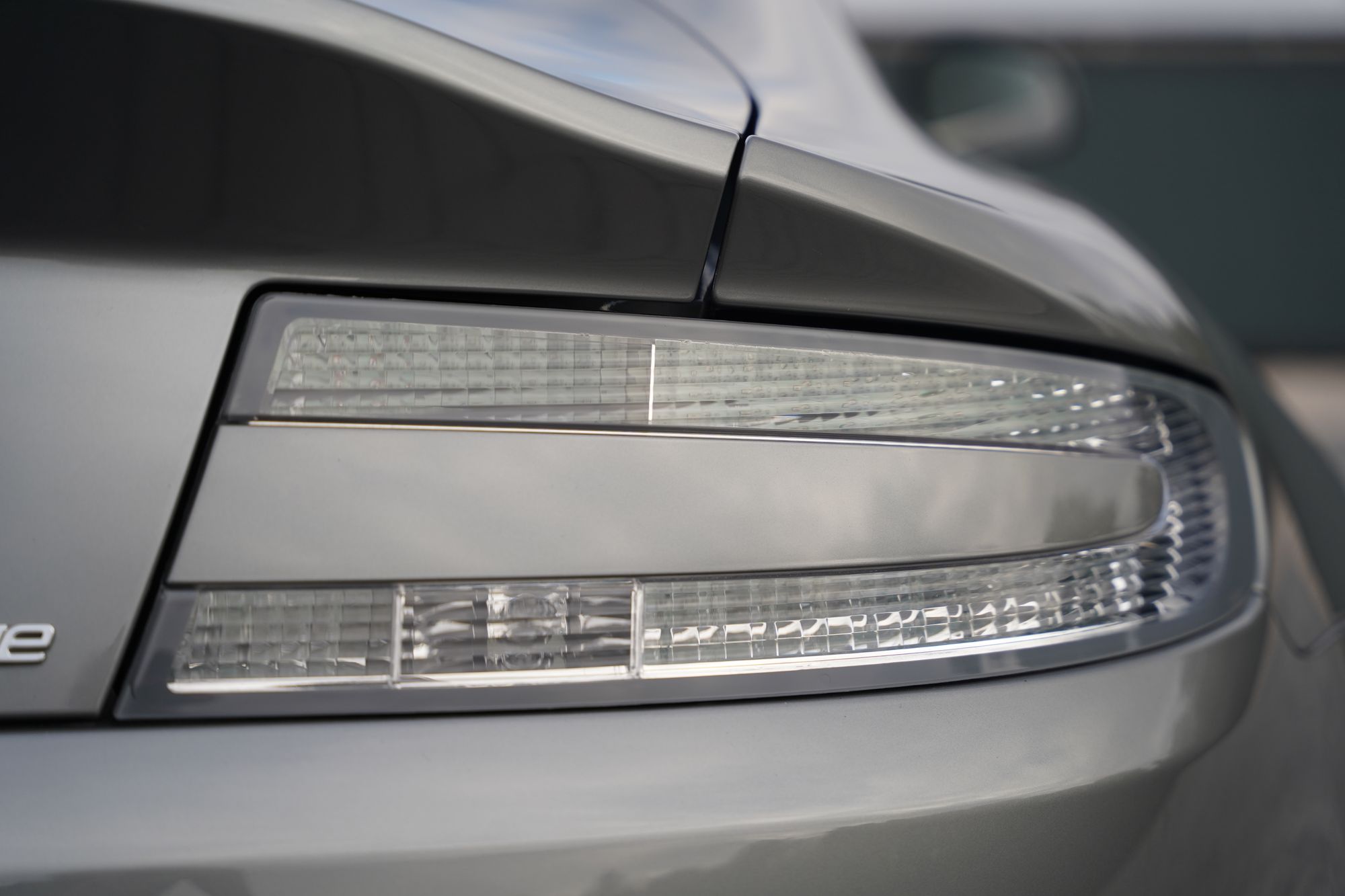 2012 Aston Martin V12 Vantage Manual