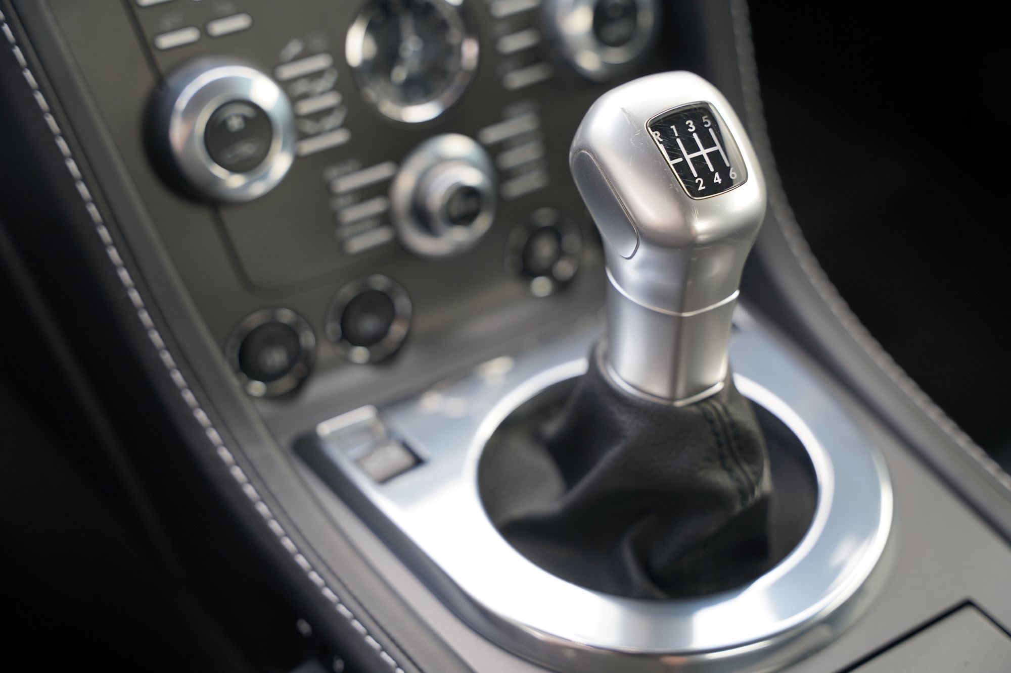 2012 Aston Martin V12 Vantage Manual