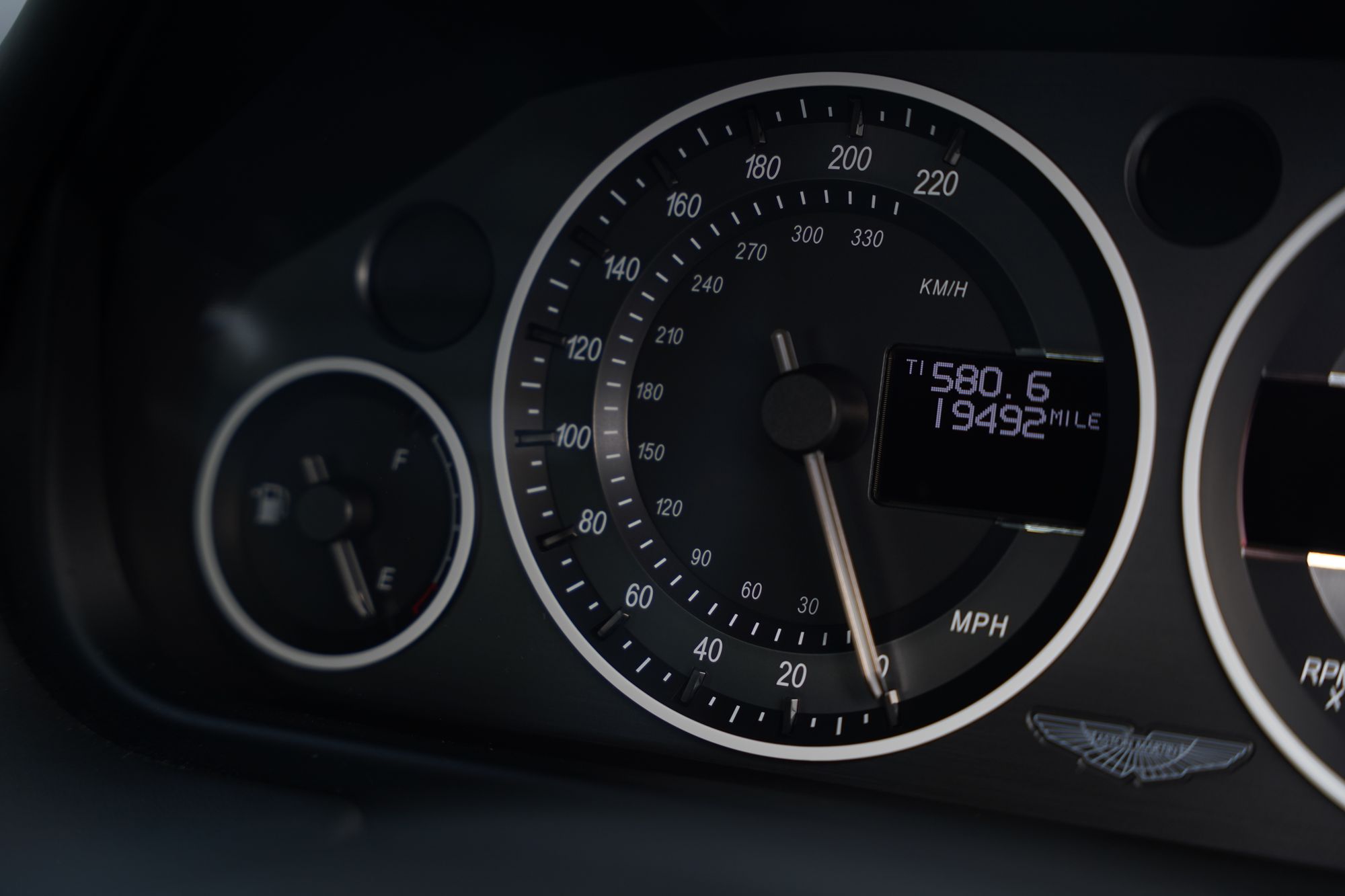 2012 Aston Martin V12 Vantage Manual