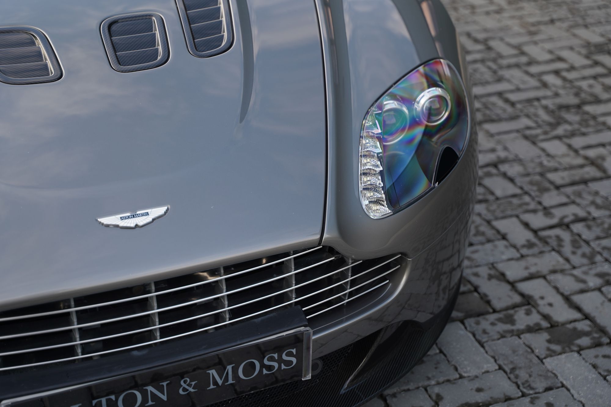 2012 Aston Martin V12 Vantage Manual