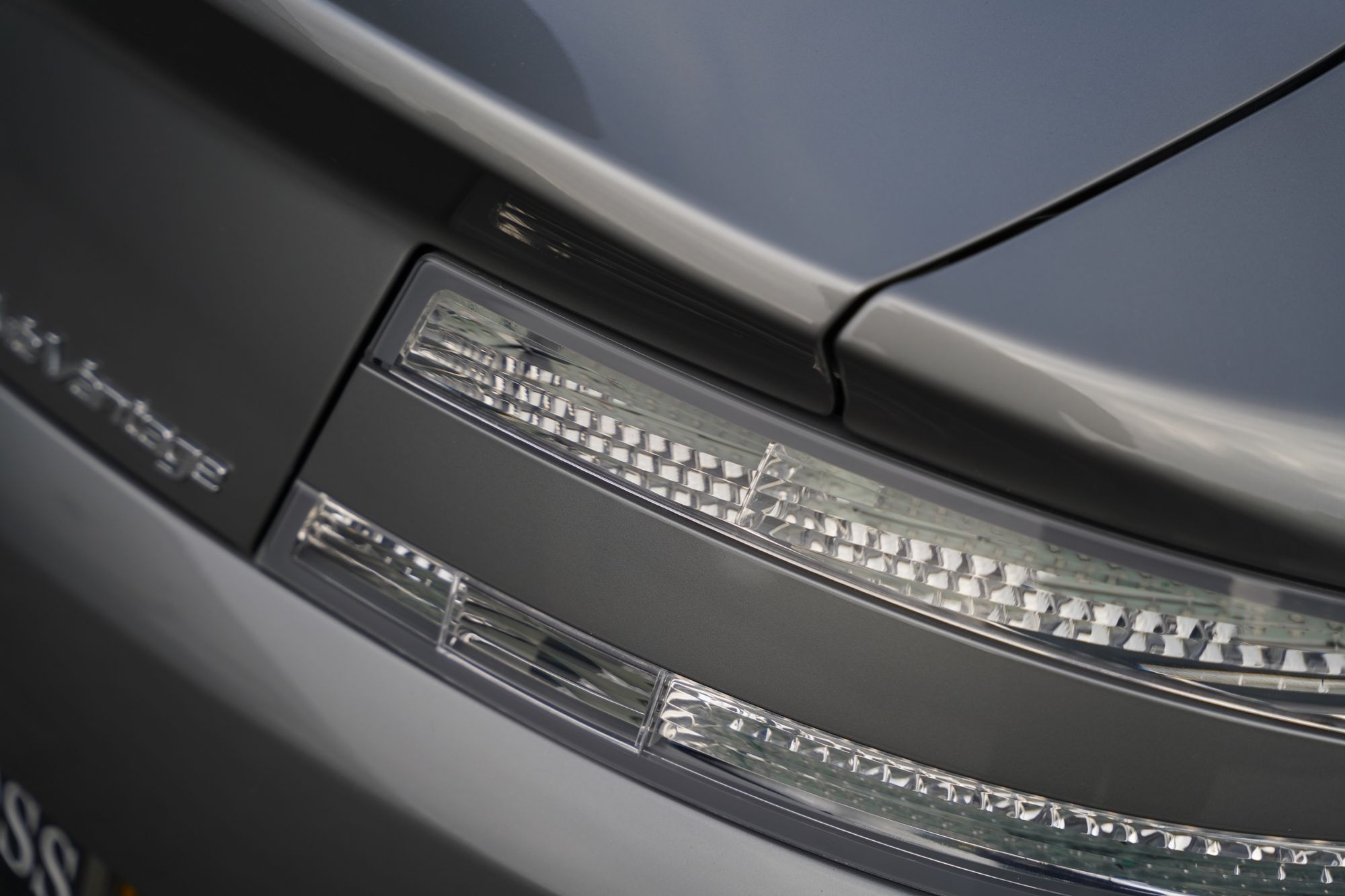 2012 Aston Martin V12 Vantage Manual