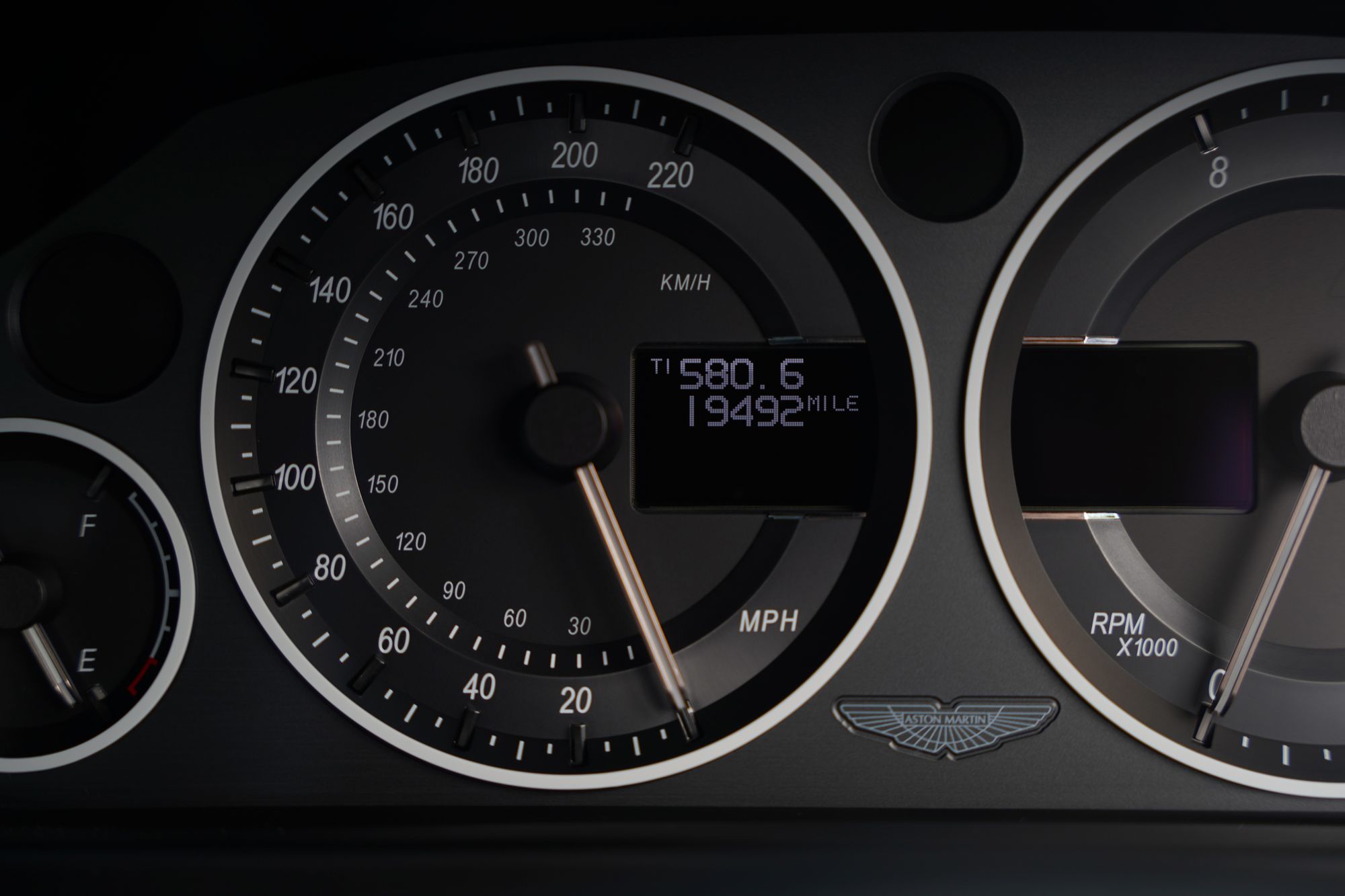 2012 Aston Martin V12 Vantage Manual