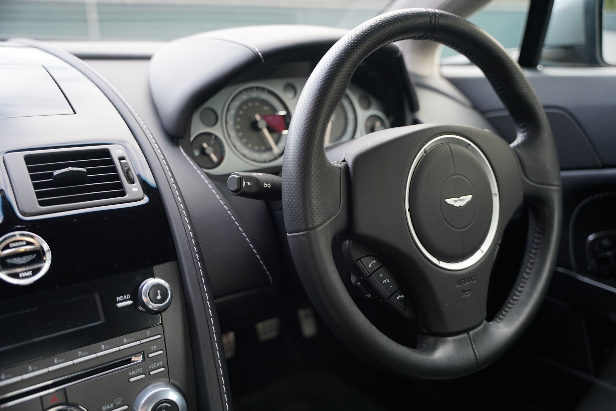 2012 Aston Martin V12 Vantage Manual