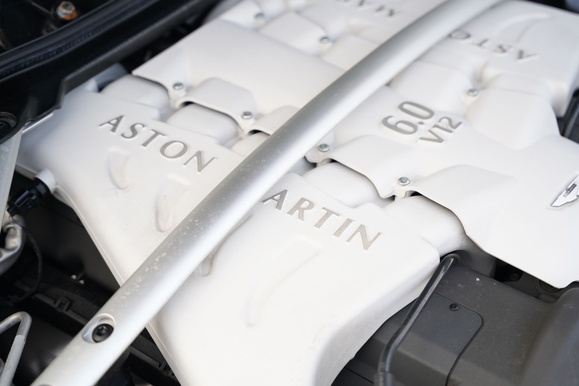 2012 Aston Martin V12 Vantage Manual