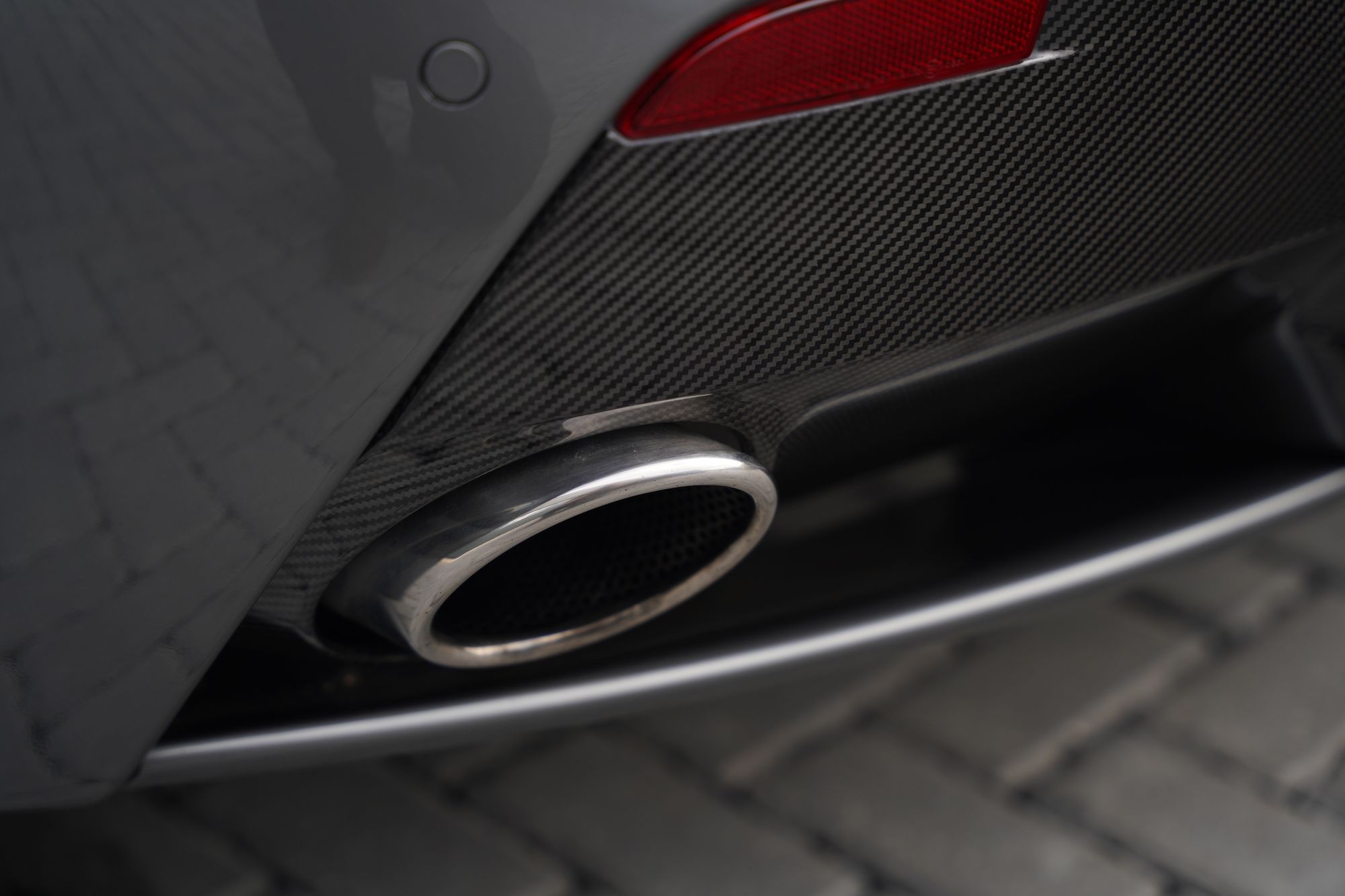 2012 Aston Martin V12 Vantage Manual