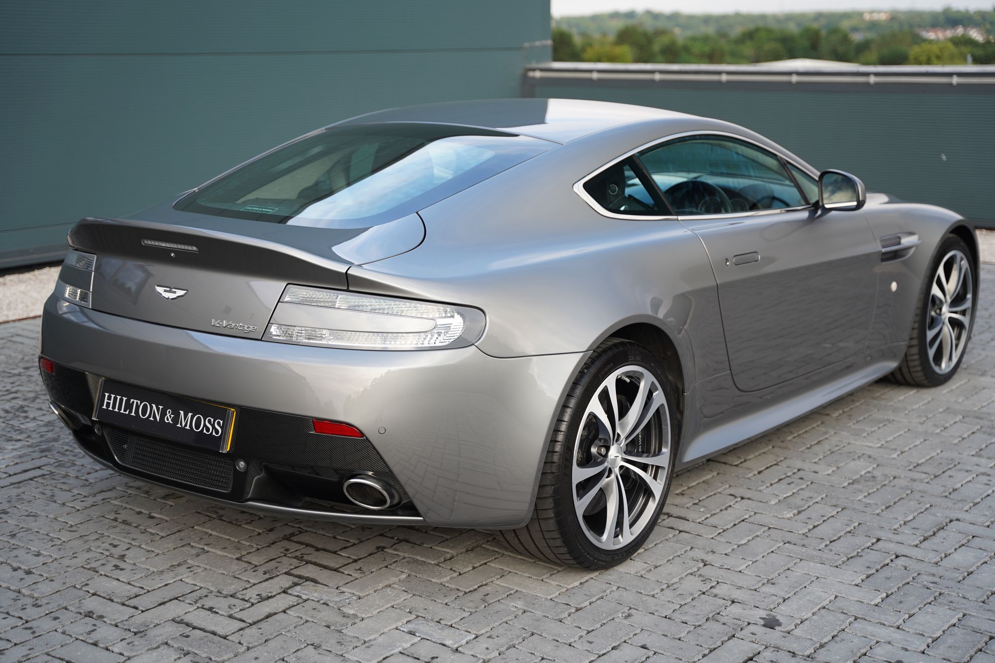 2012 Aston Martin V12 Vantage Manual
