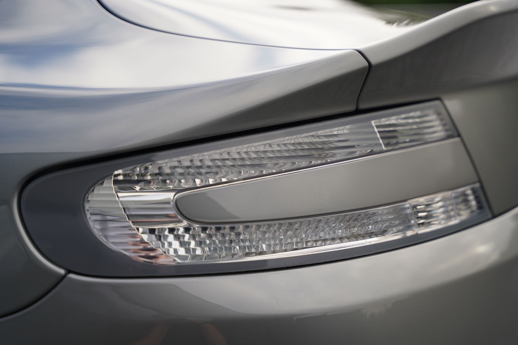 2012 Aston Martin V12 Vantage Manual