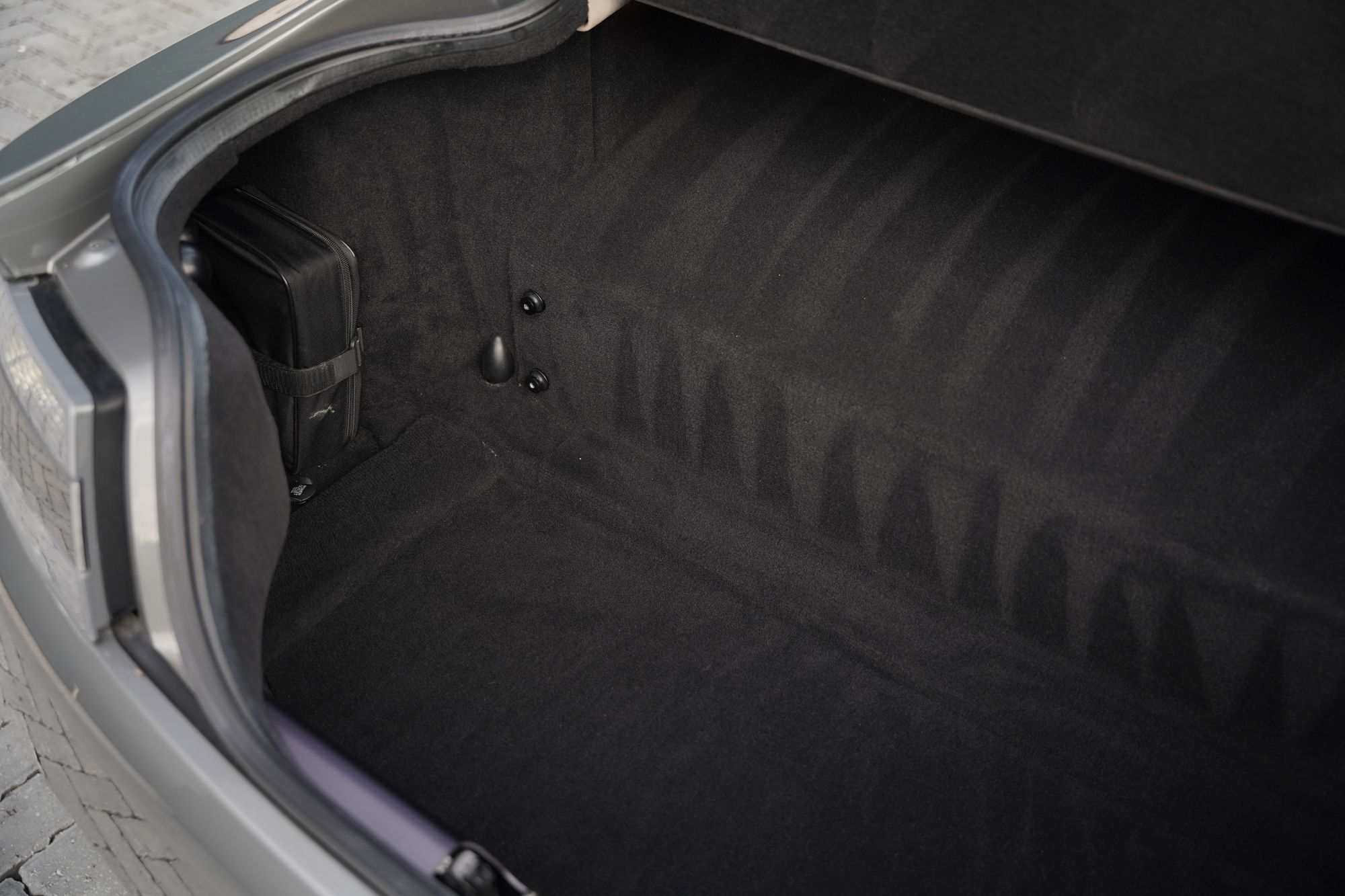2012 Aston Martin V12 Vantage Manual