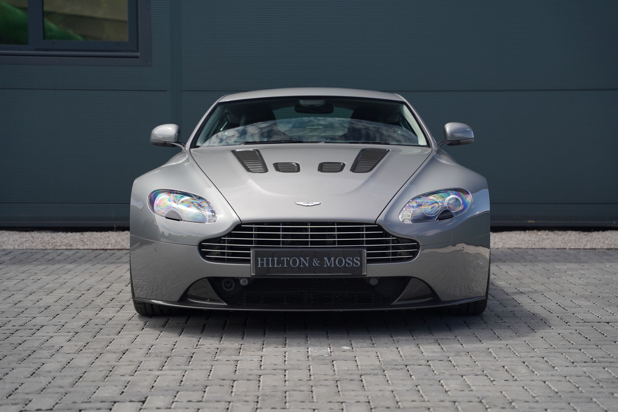 2012 Aston Martin V12 Vantage Manual