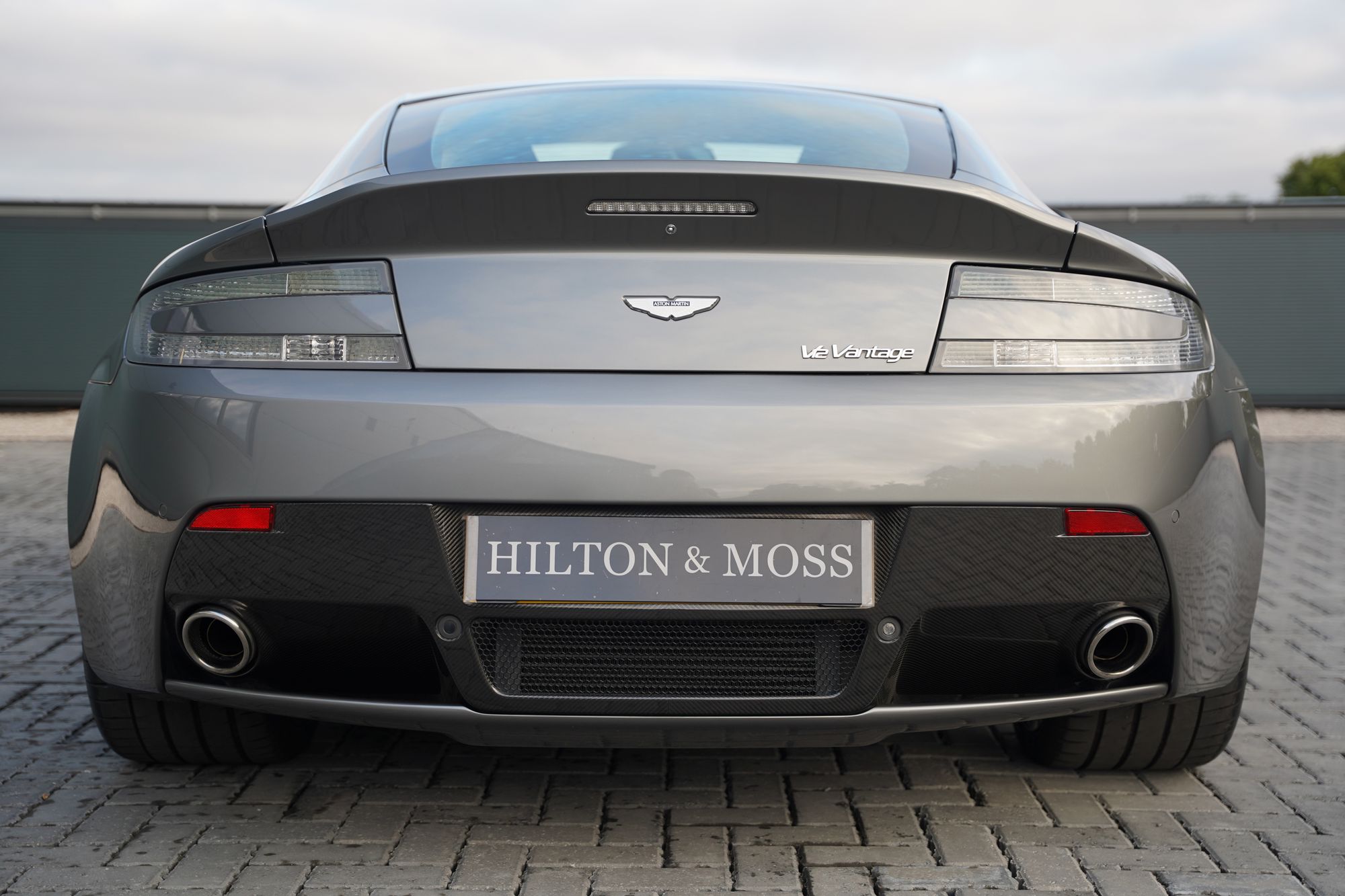 2012 Aston Martin V12 Vantage Manual