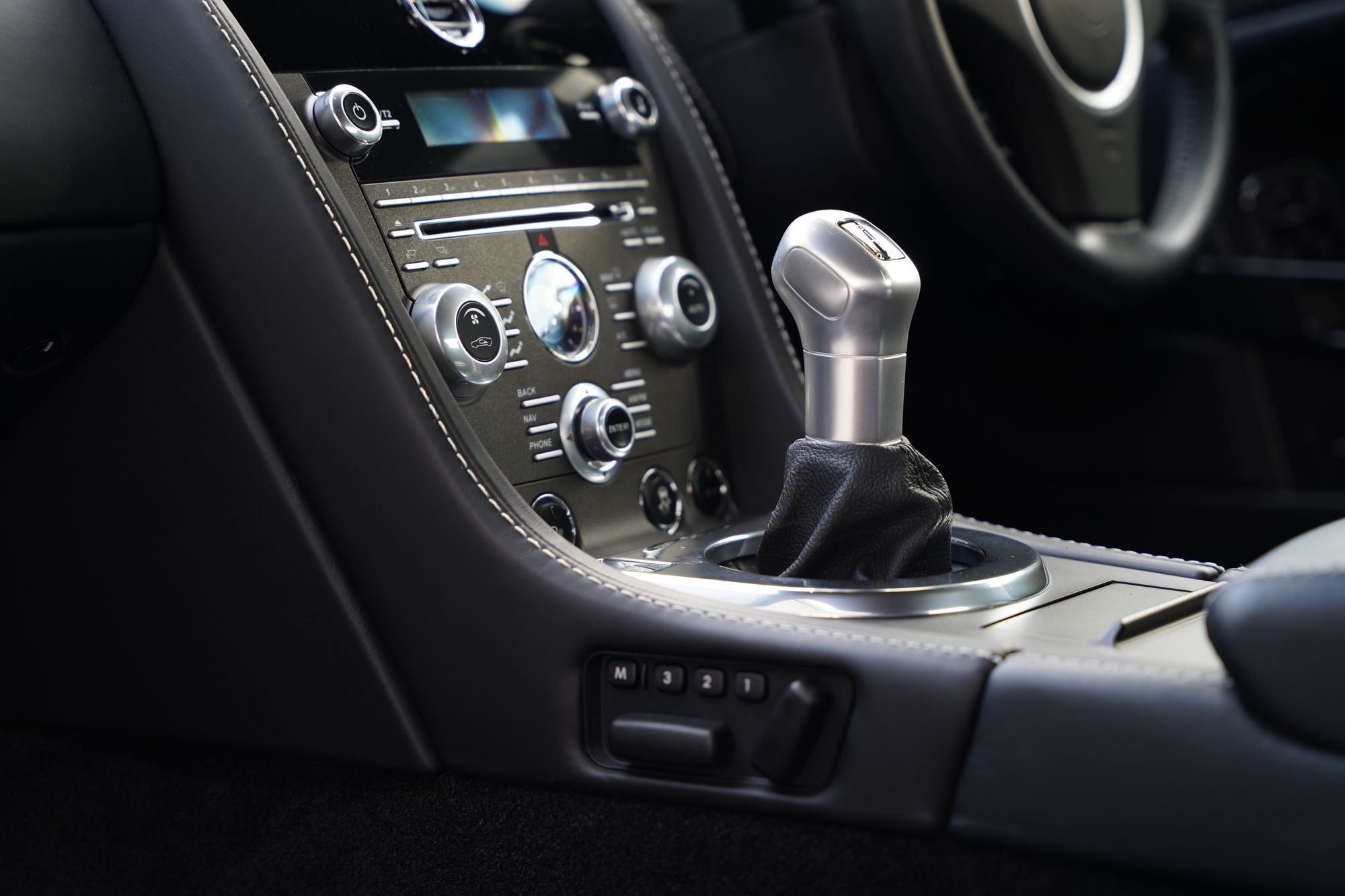 2012 Aston Martin V12 Vantage Manual