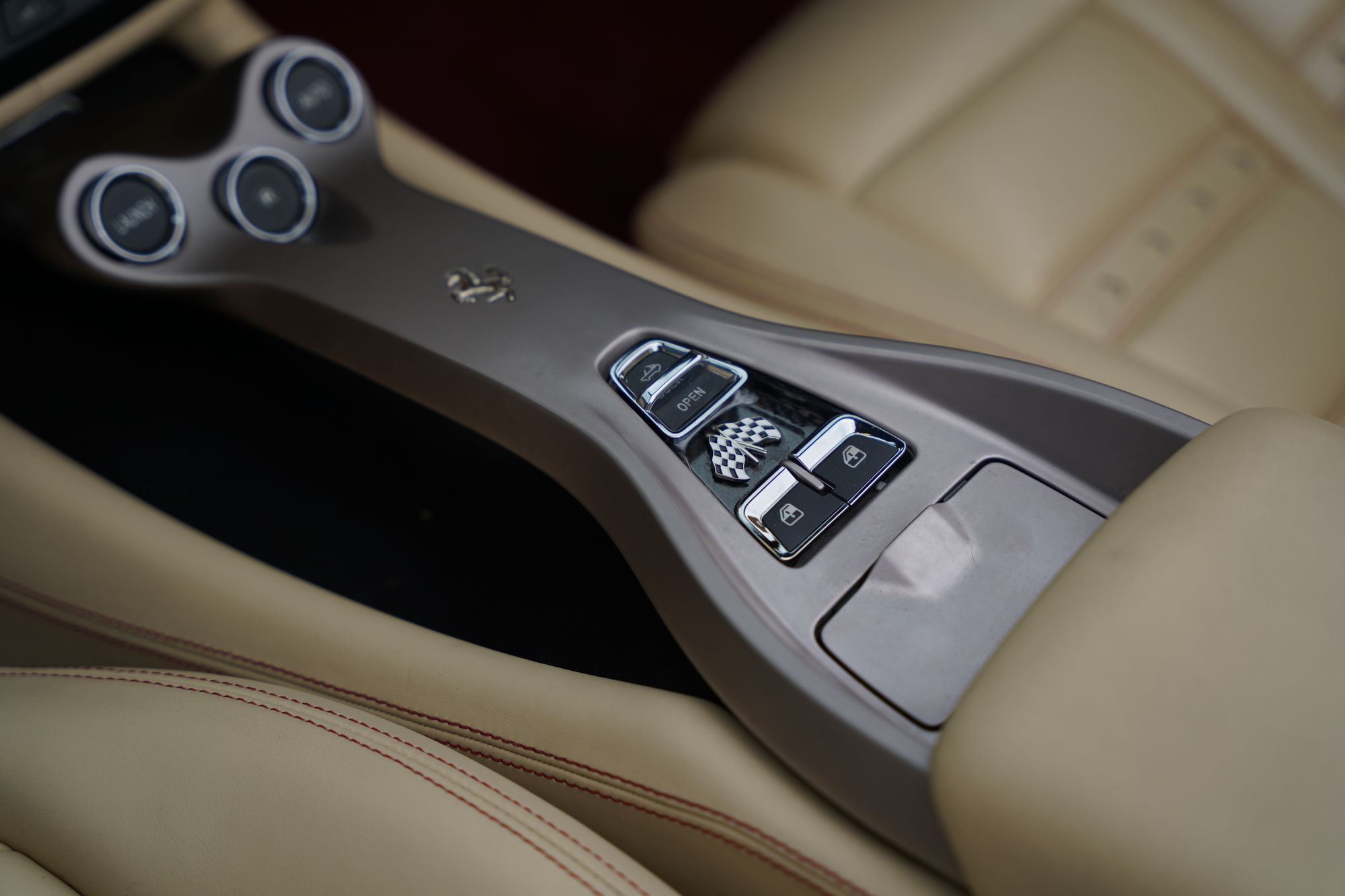 2010 Ferrari California 2+2