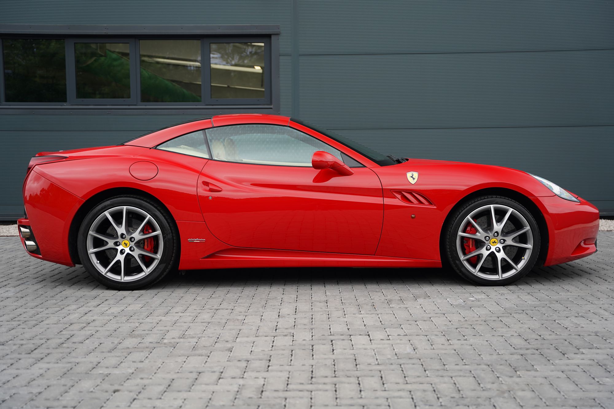 2010 Ferrari California 2+2