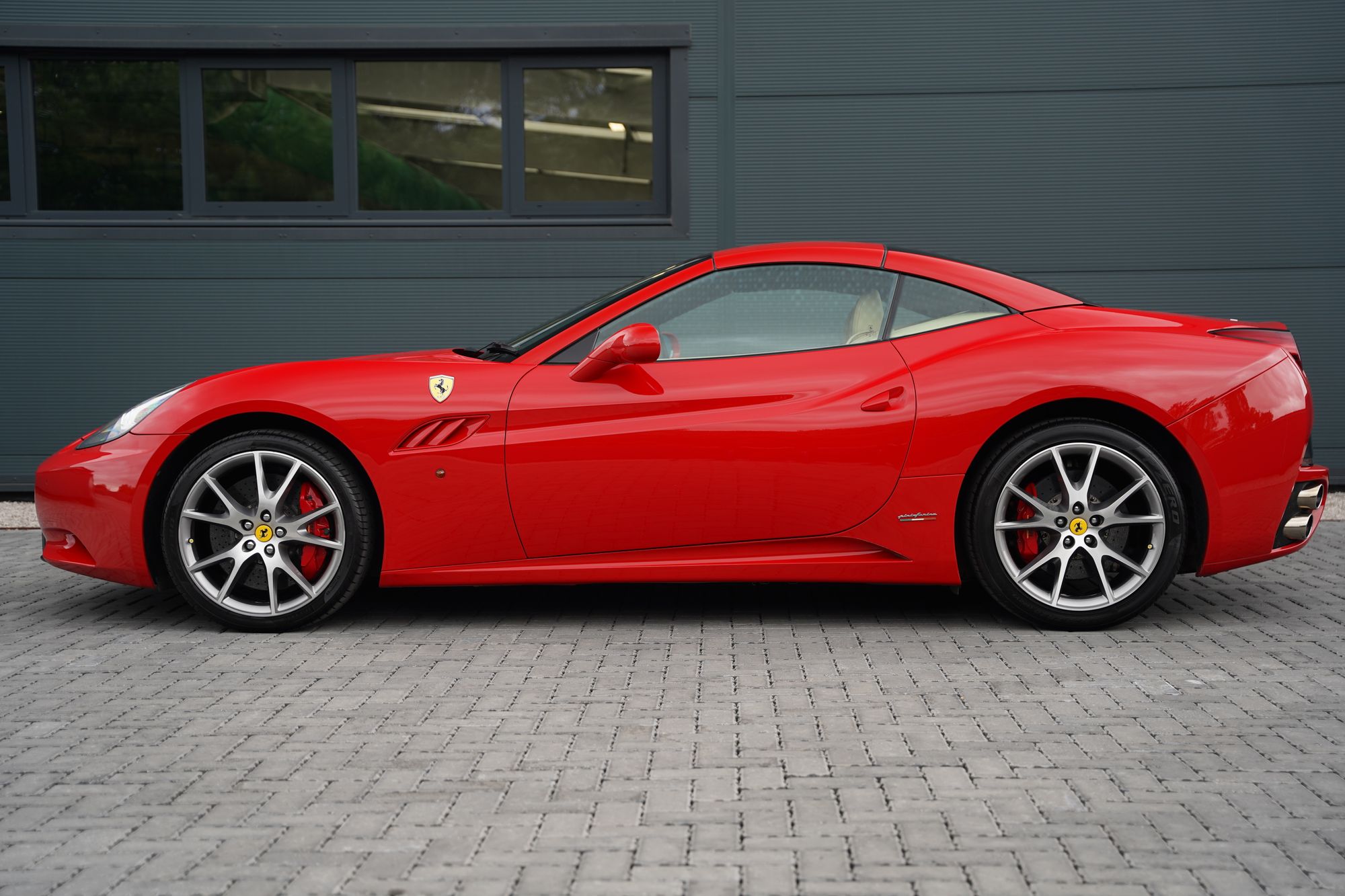 2010 Ferrari California 2+2