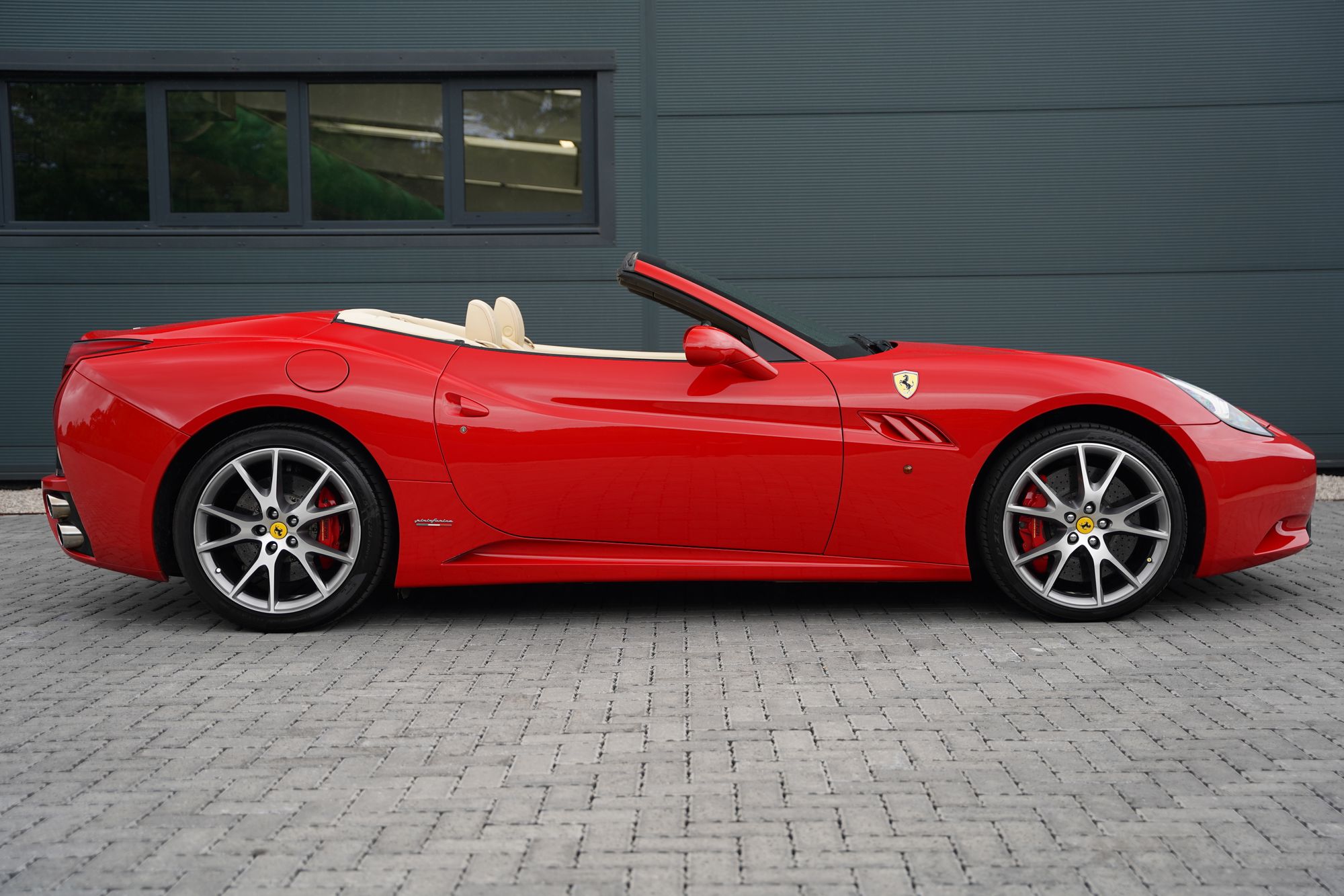 2010 Ferrari California 2+2