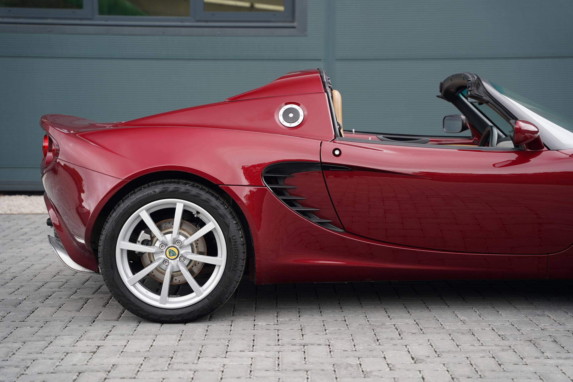 2004 Lotus Elise 111R Touring
