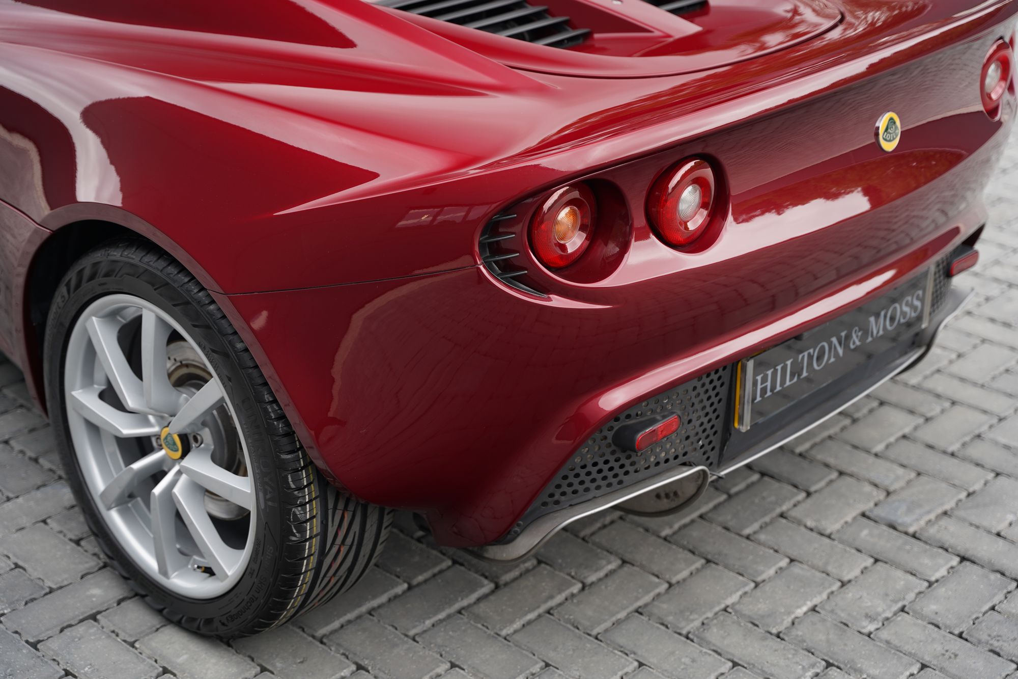 2004 Lotus Elise 111R Touring