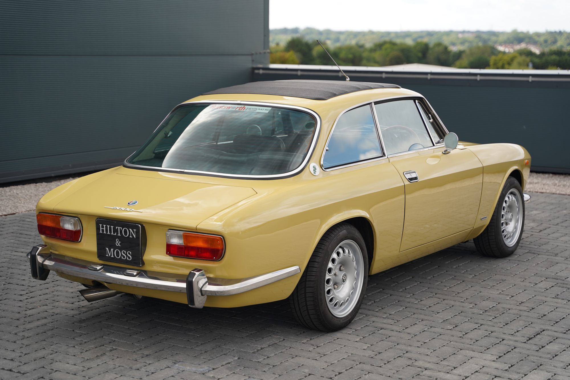 1975 Alfa Romeo 2000 GTV